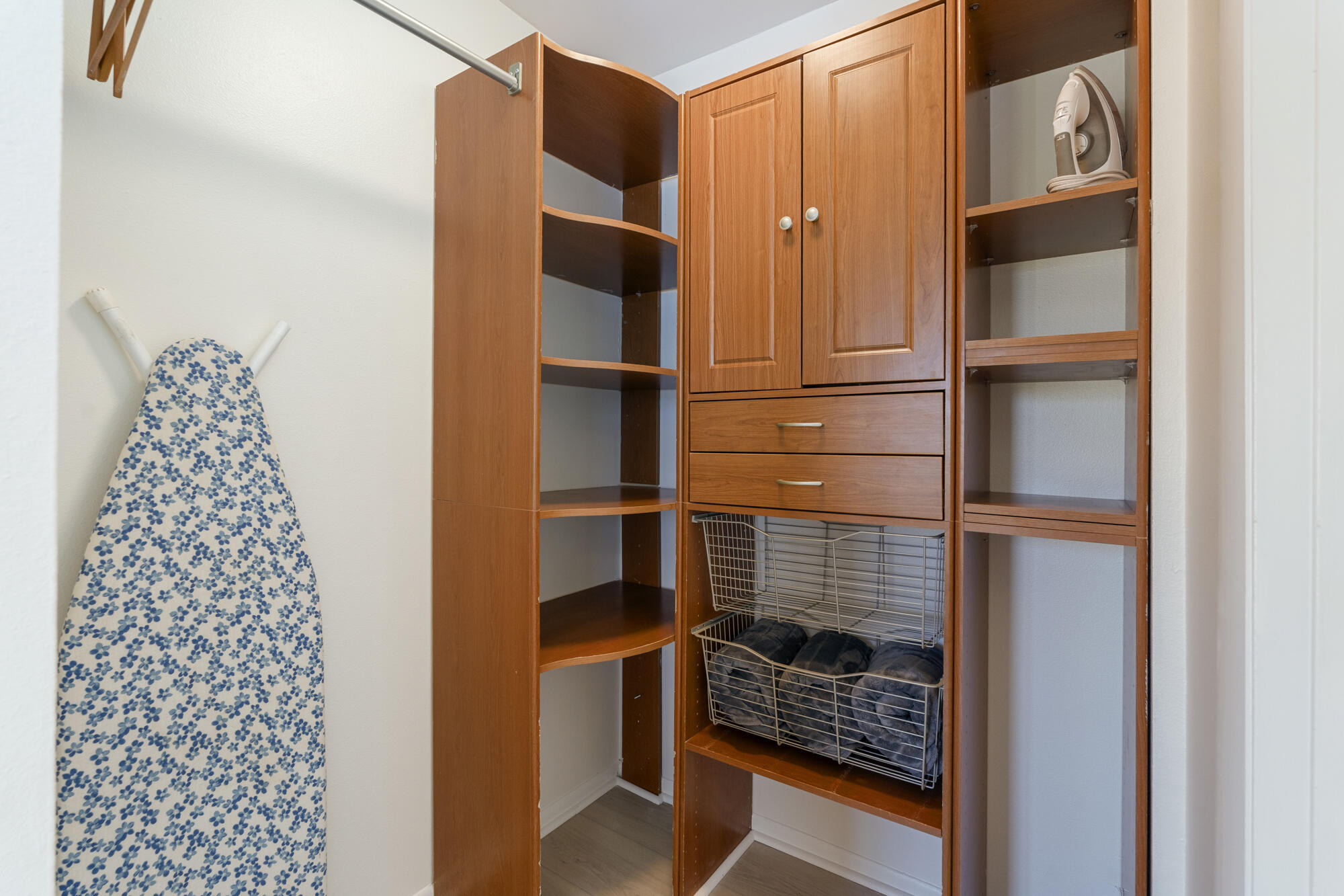 BEACHWOOD VILLAS CONDO - Residential