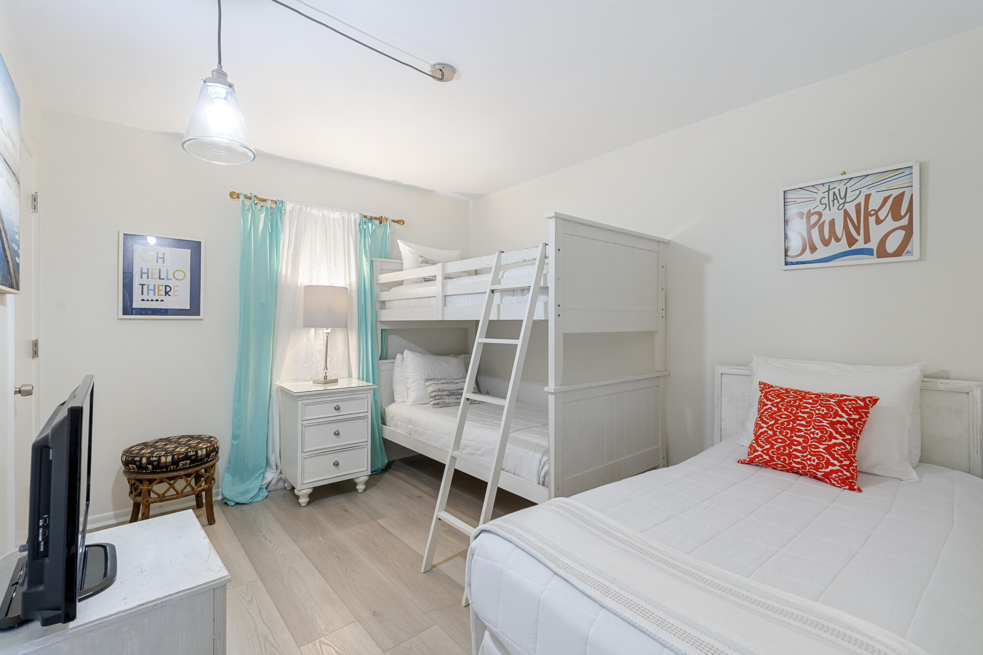 BEACHWOOD VILLAS CONDO - Residential