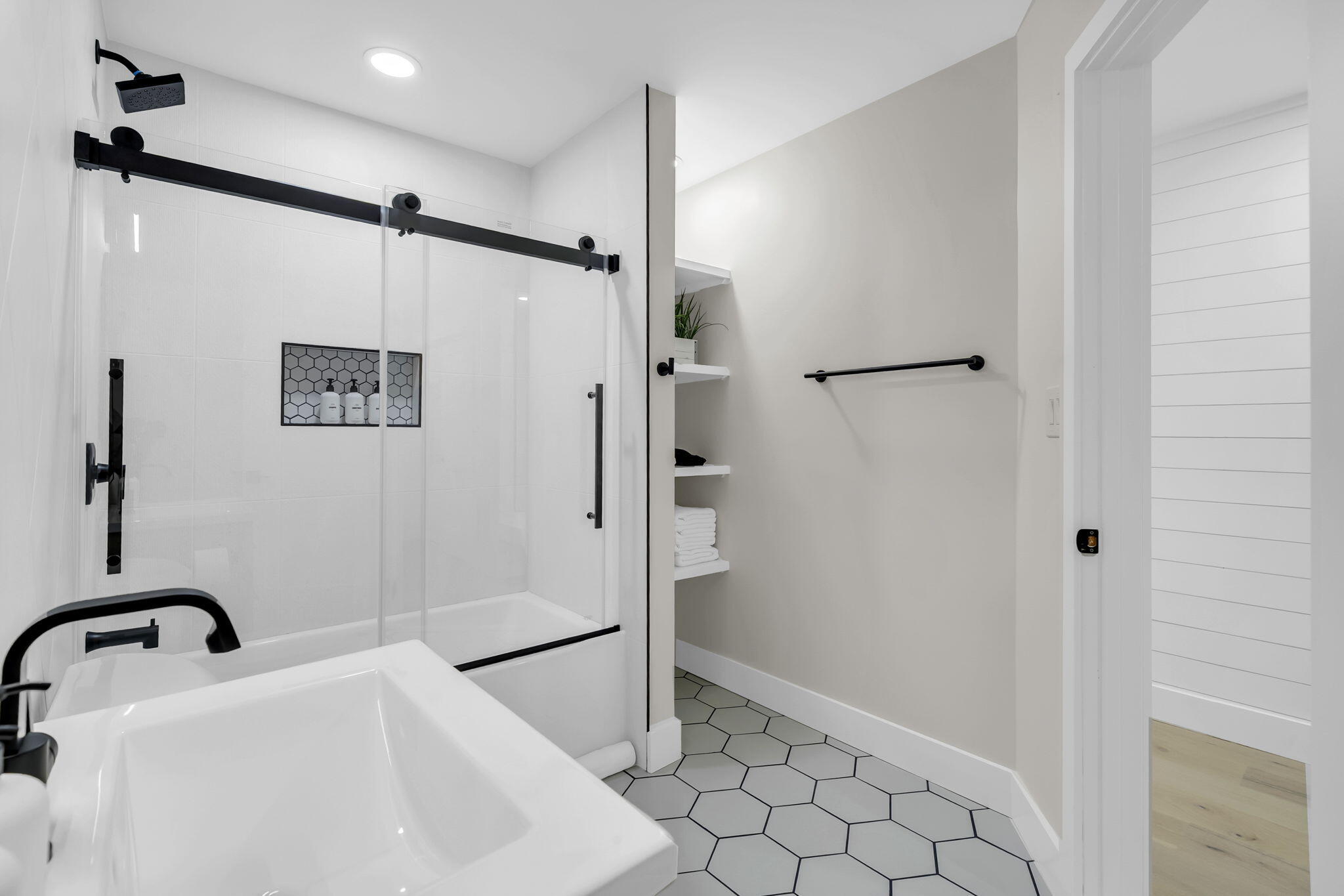 CAPISTRANO CONDO - Residential