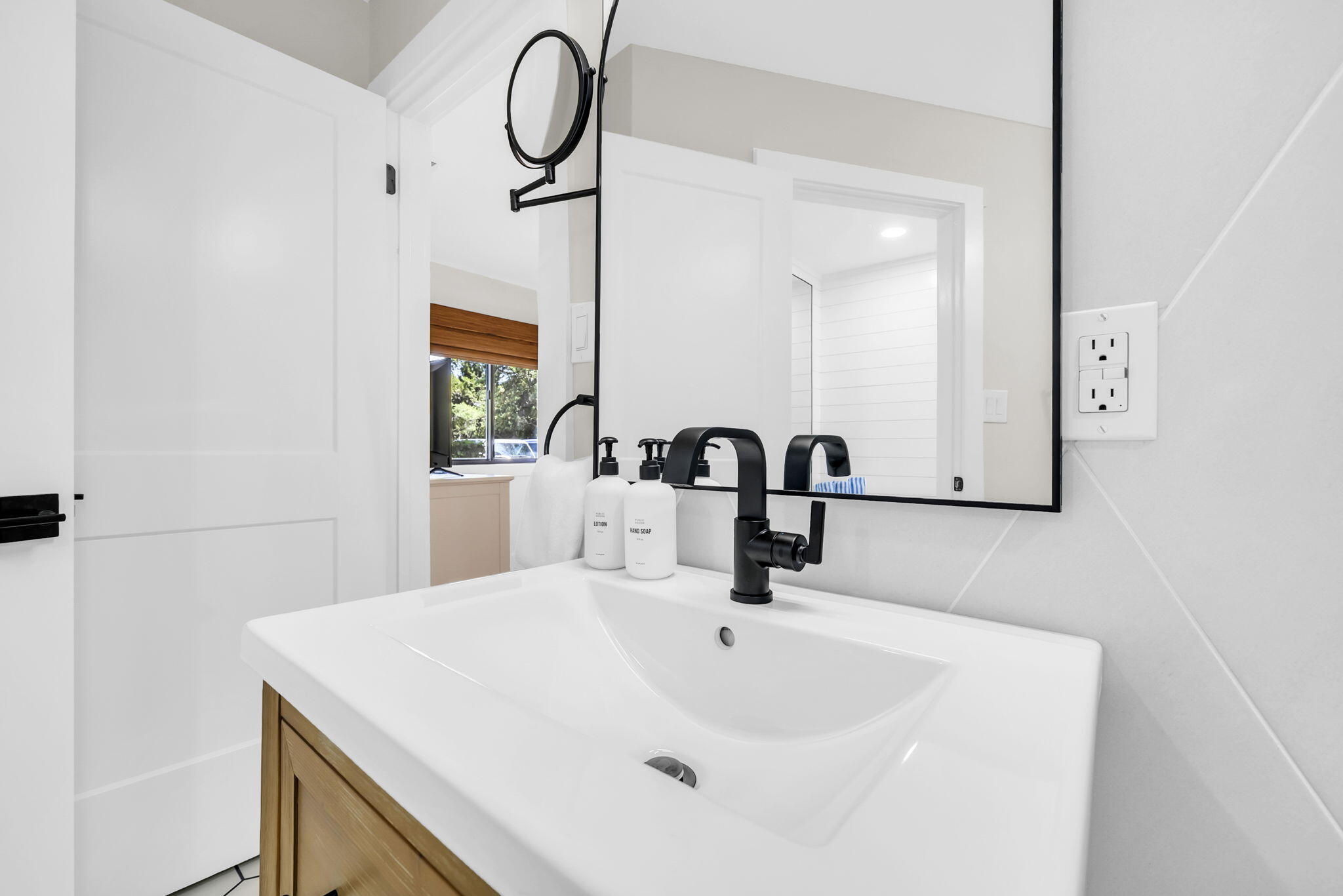 CAPISTRANO CONDO - Residential