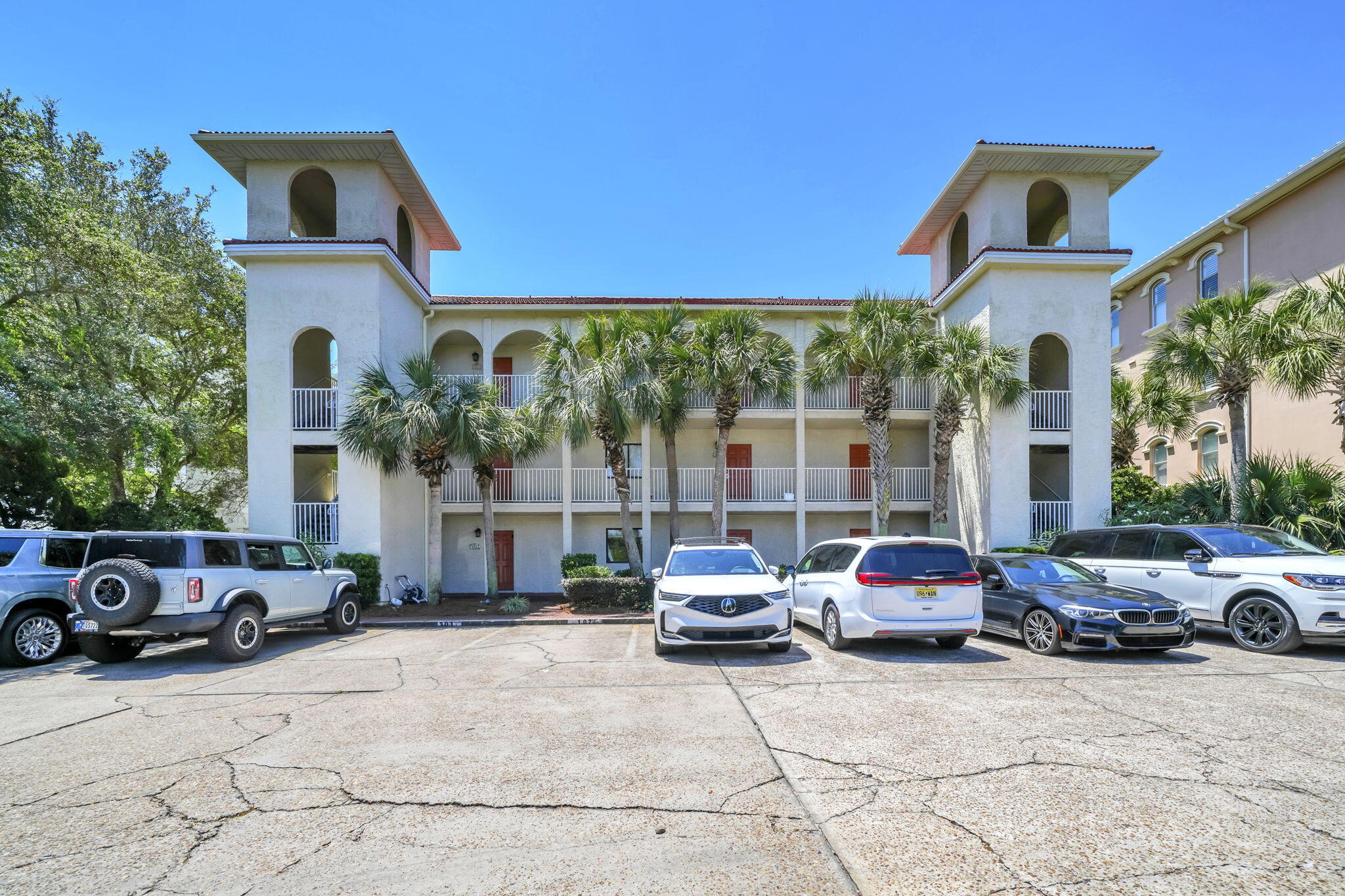 CAPISTRANO CONDO - Residential