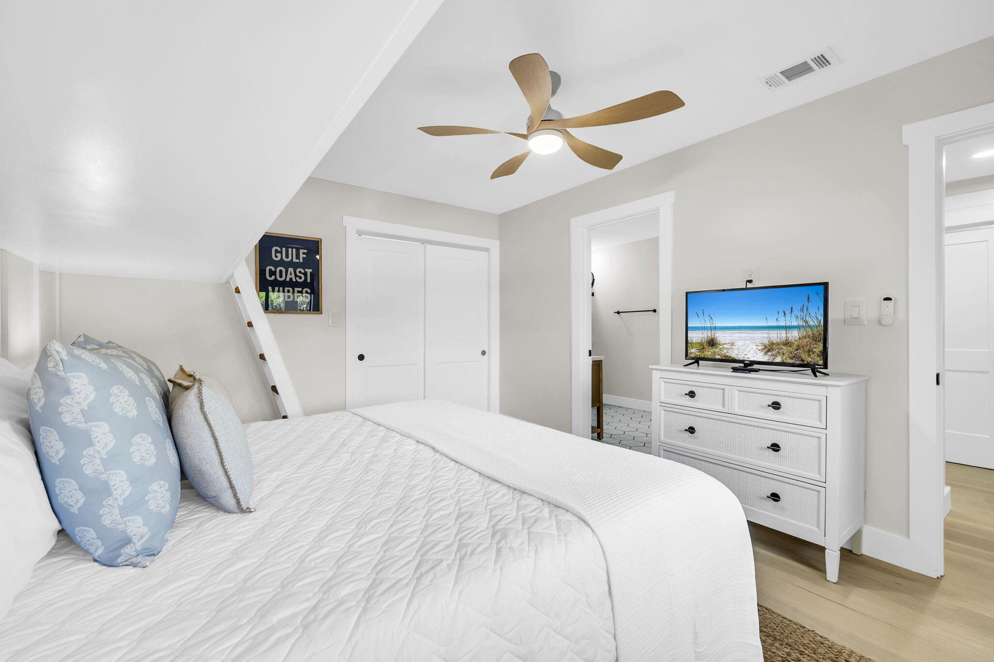 CAPISTRANO CONDO - Residential