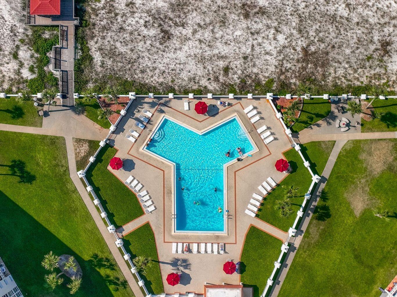 EL MATADOR CONDO - Residential