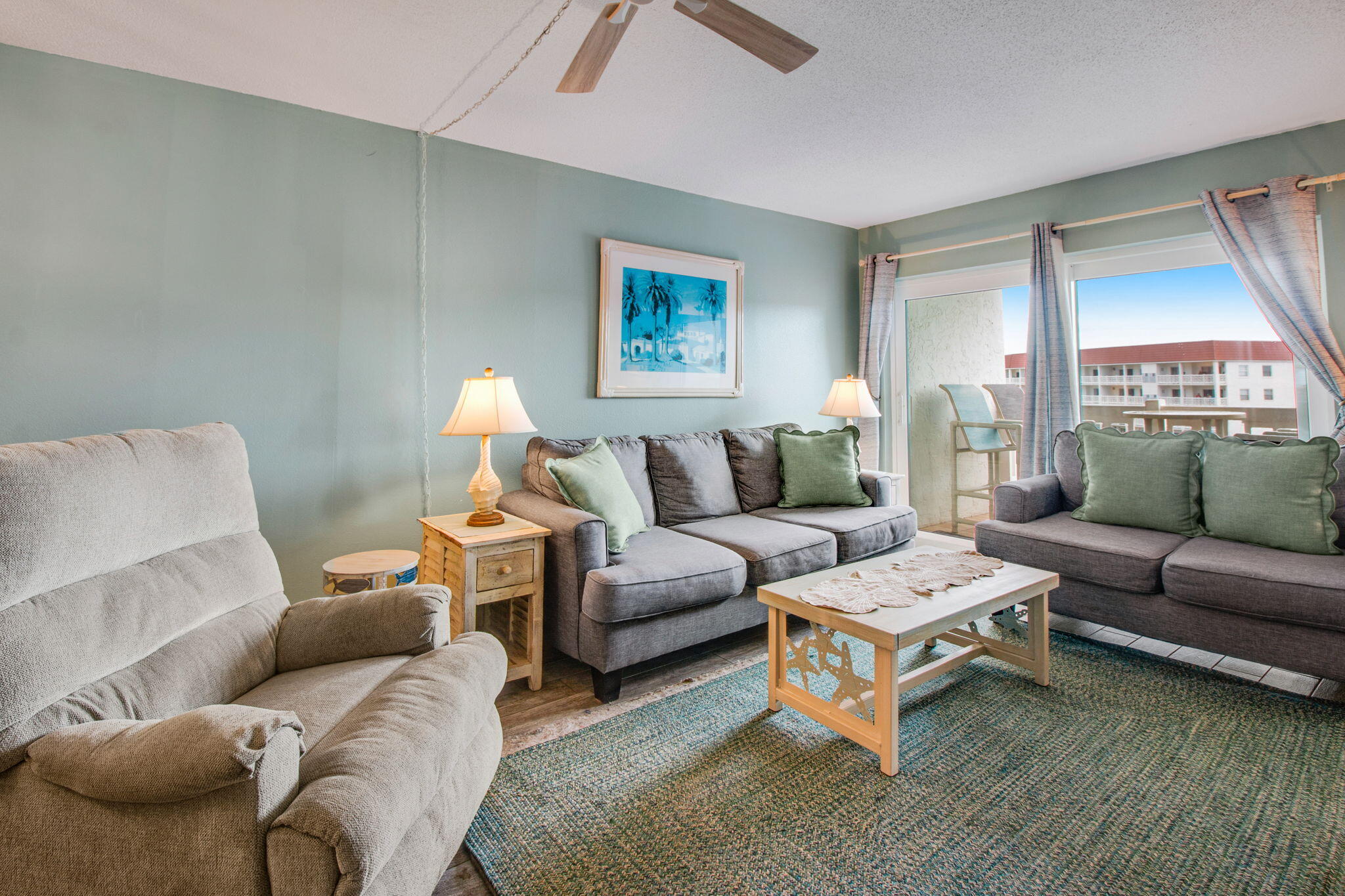 EL MATADOR CONDO - Residential