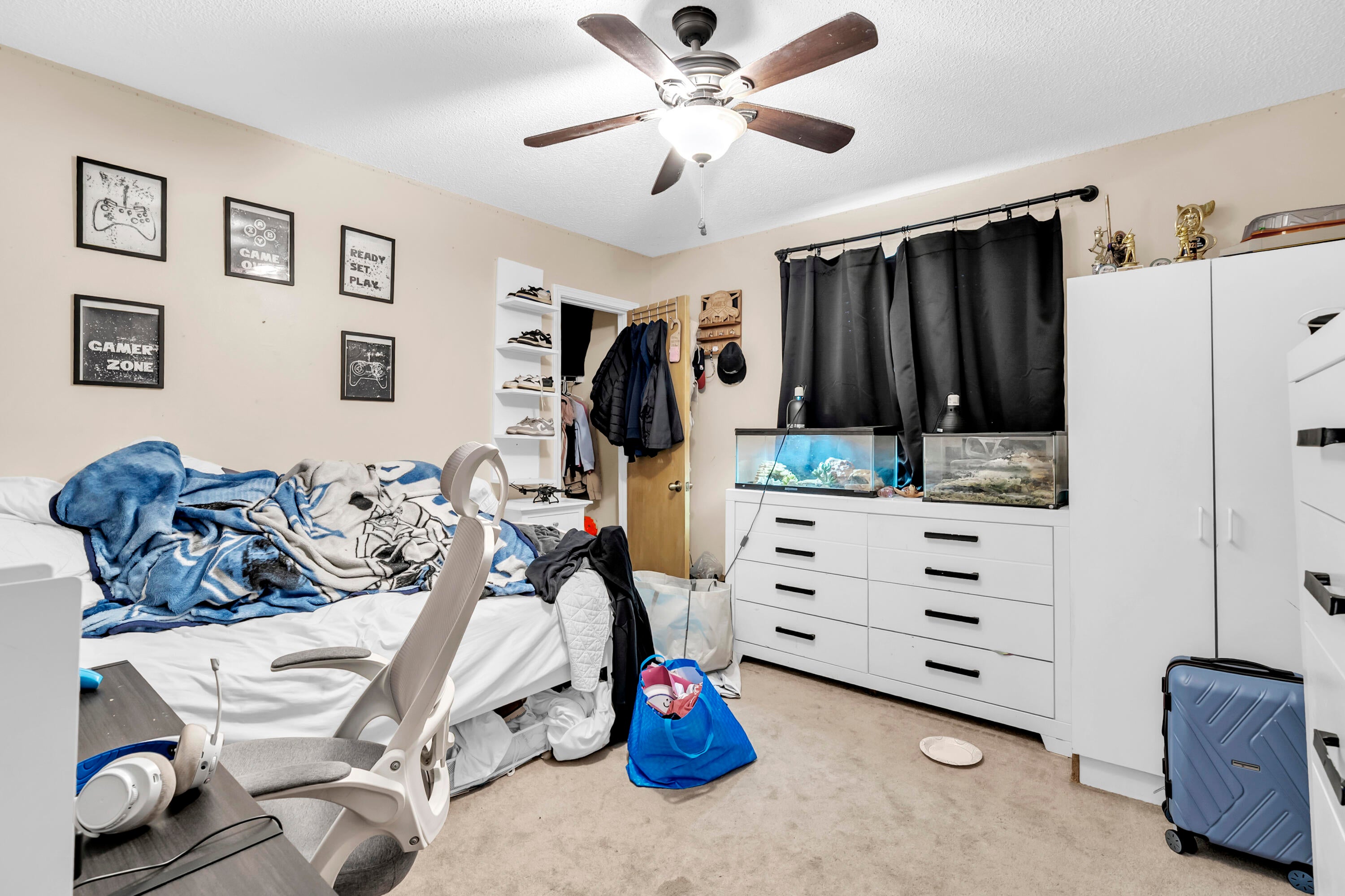 HARBOR BREEZE - Residential