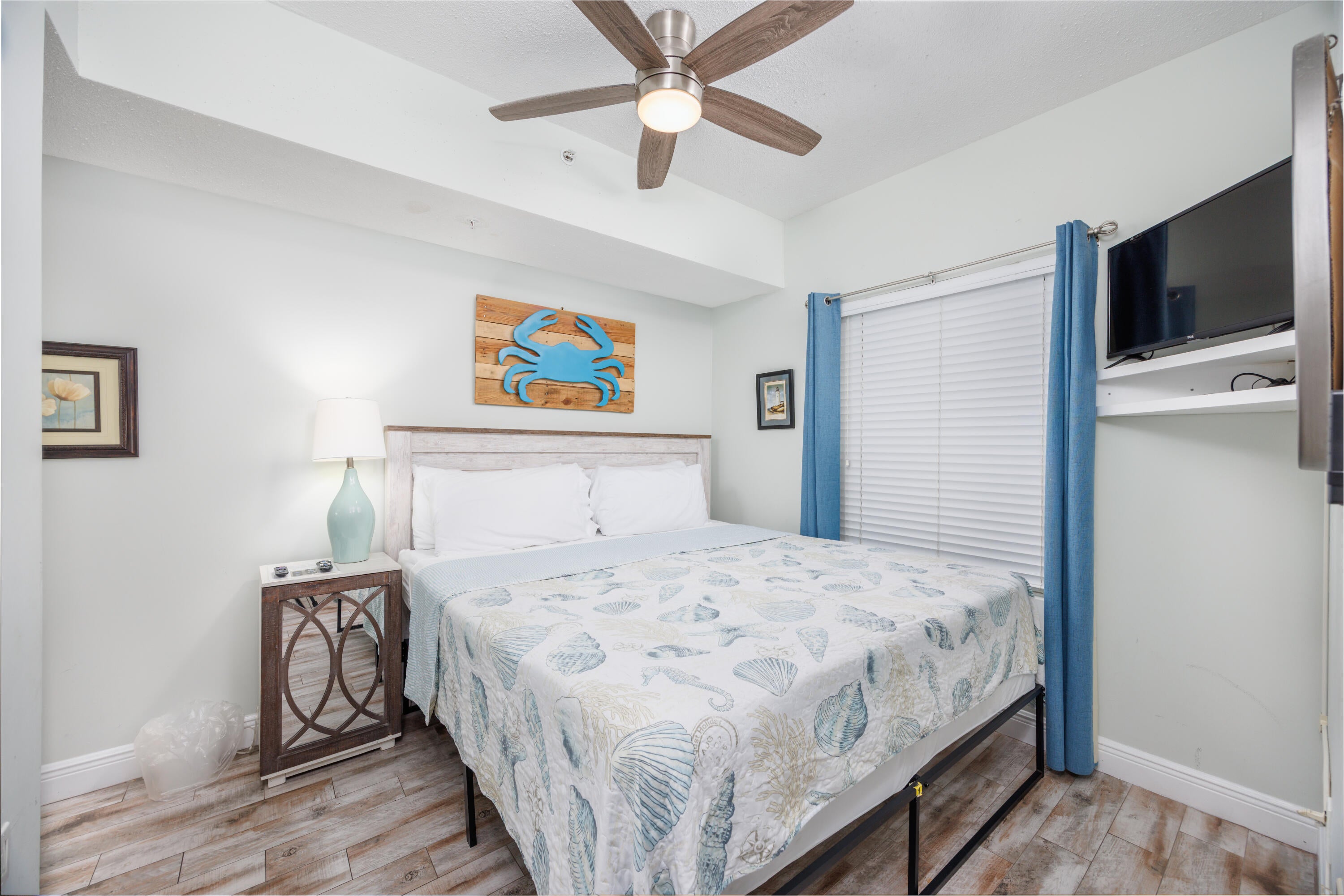 WATERS EDGE - Residential
