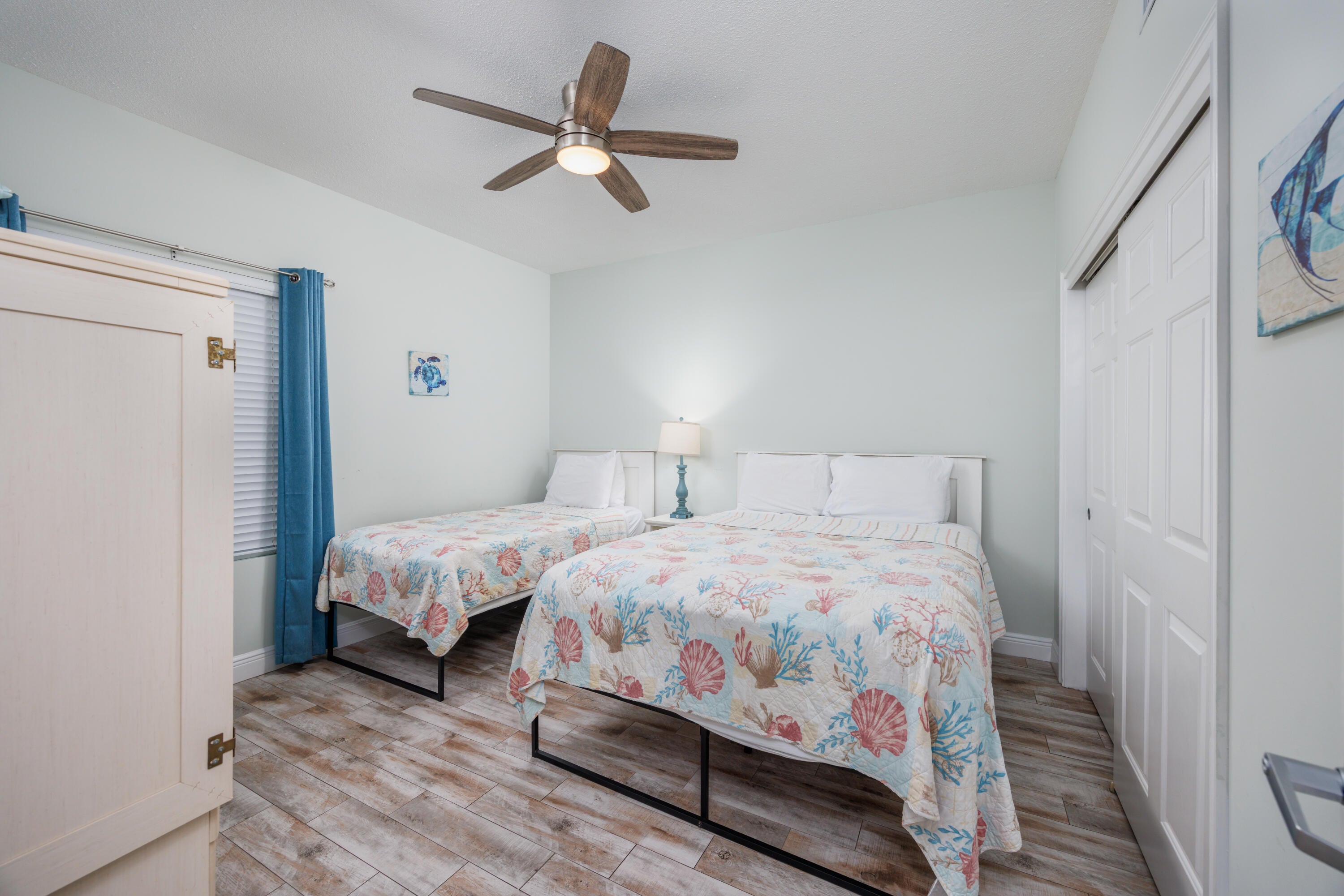 WATERS EDGE - Residential