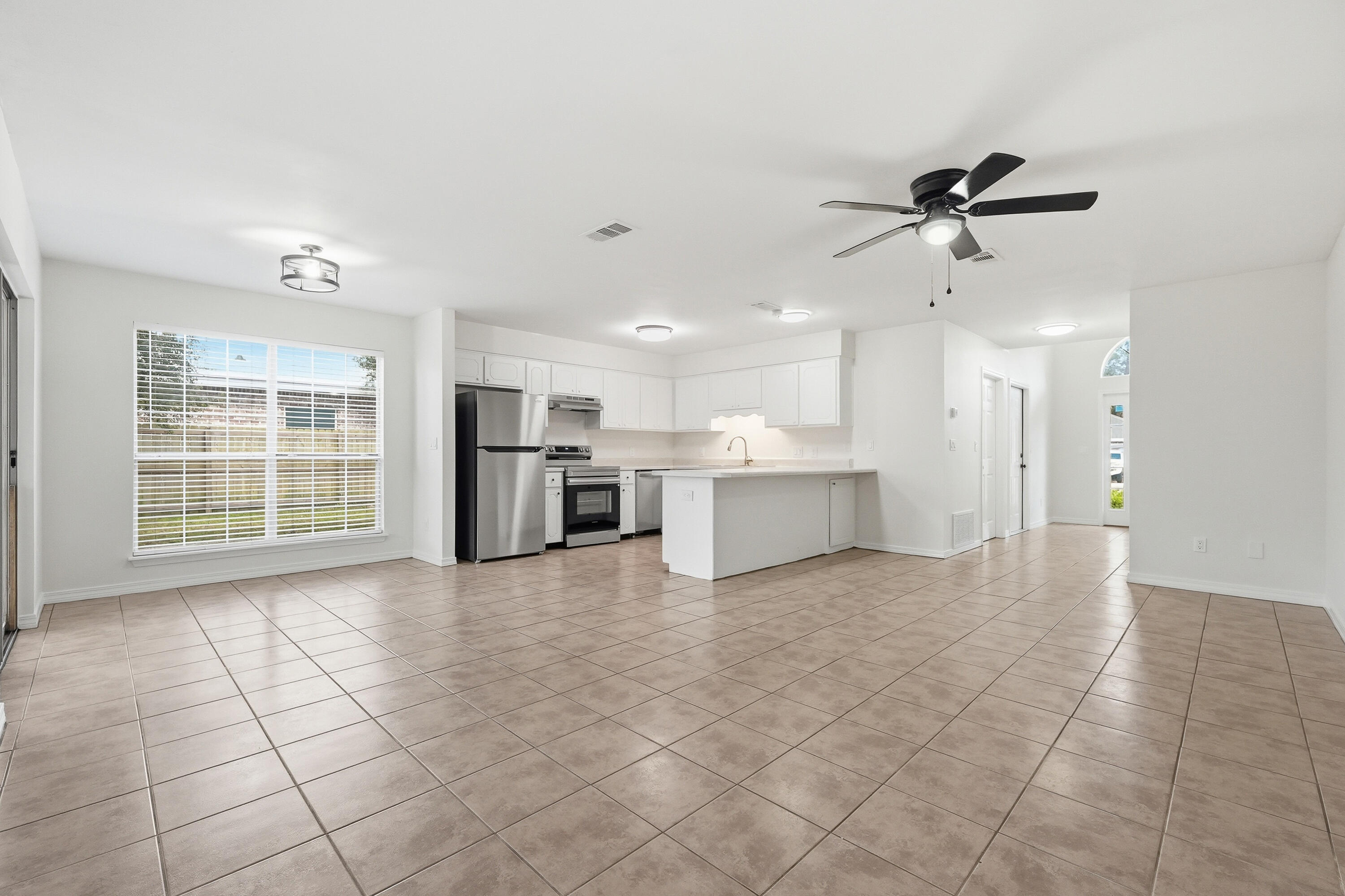 METES & BOUNDS - Residential Lease