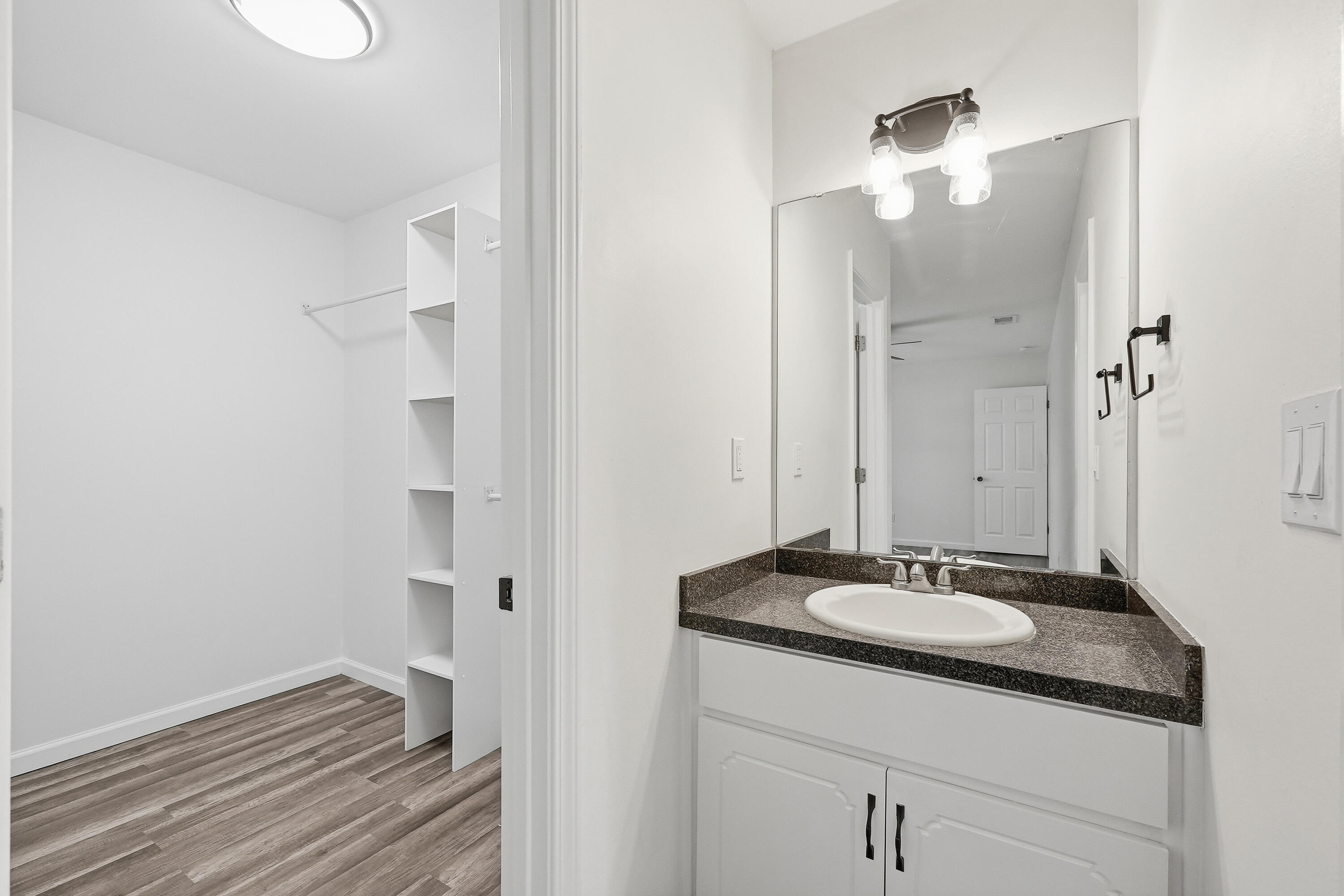 METES & BOUNDS - Residential Lease