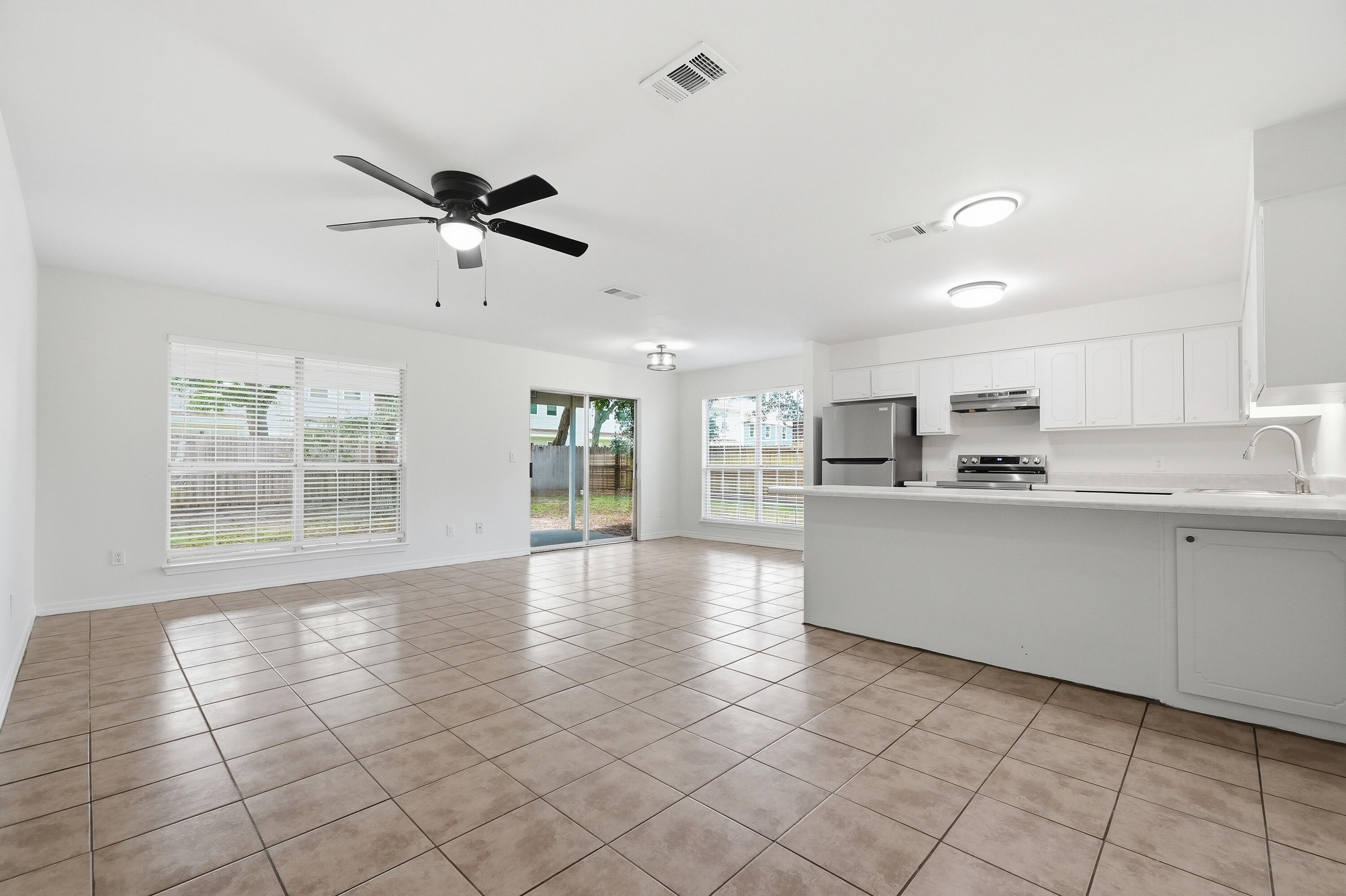 METES & BOUNDS - Residential Lease