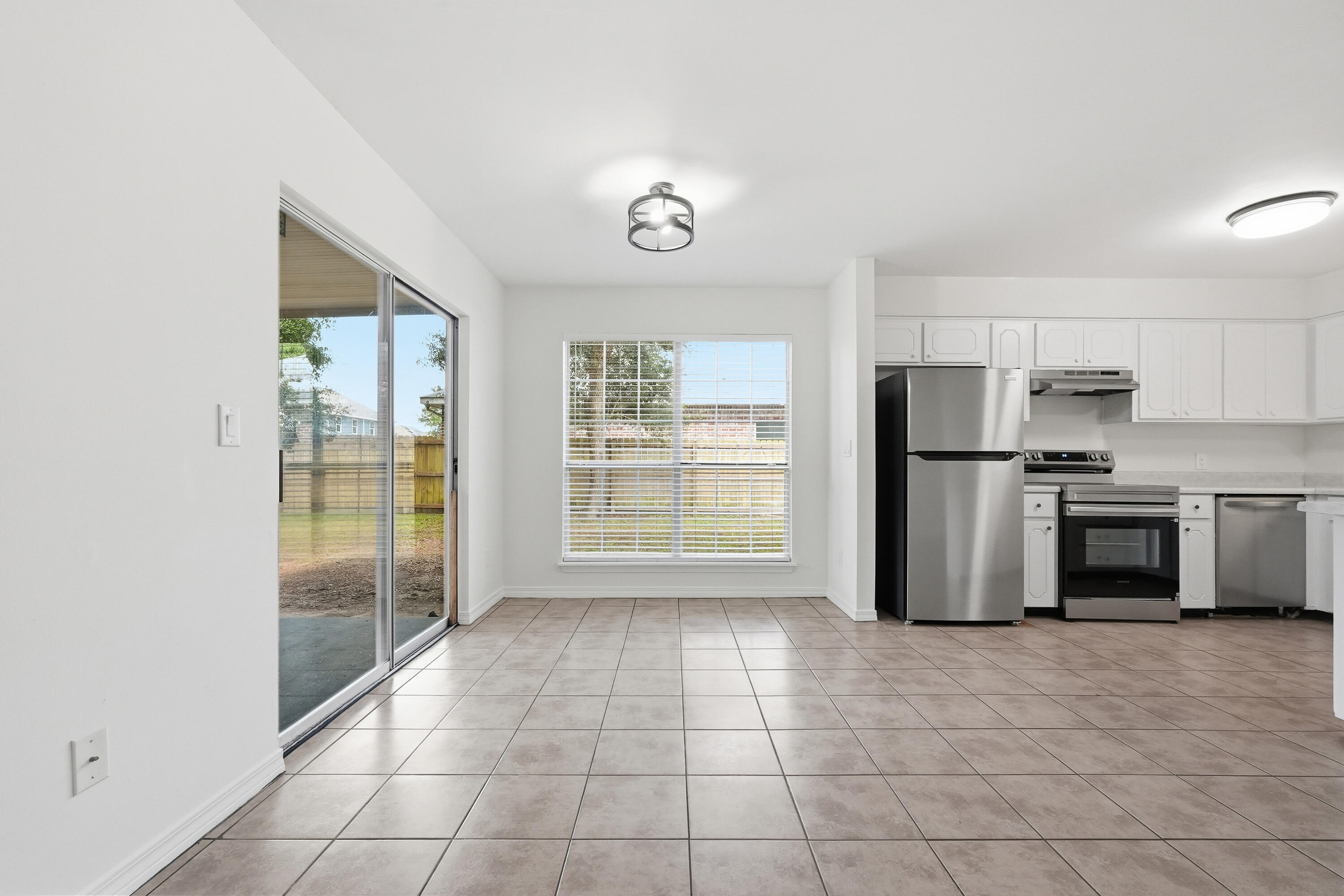 METES & BOUNDS - Residential Lease