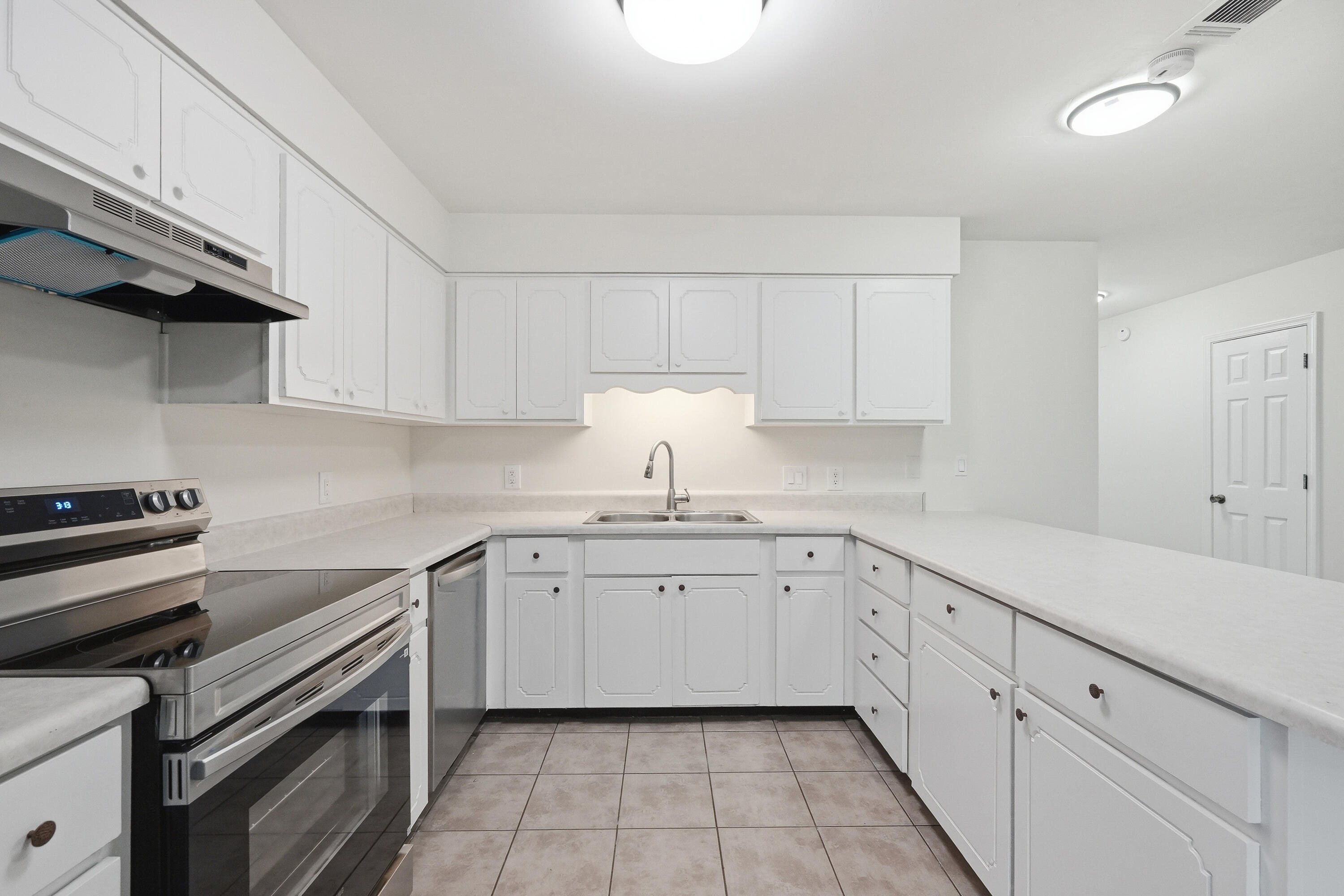 METES & BOUNDS - Residential Lease