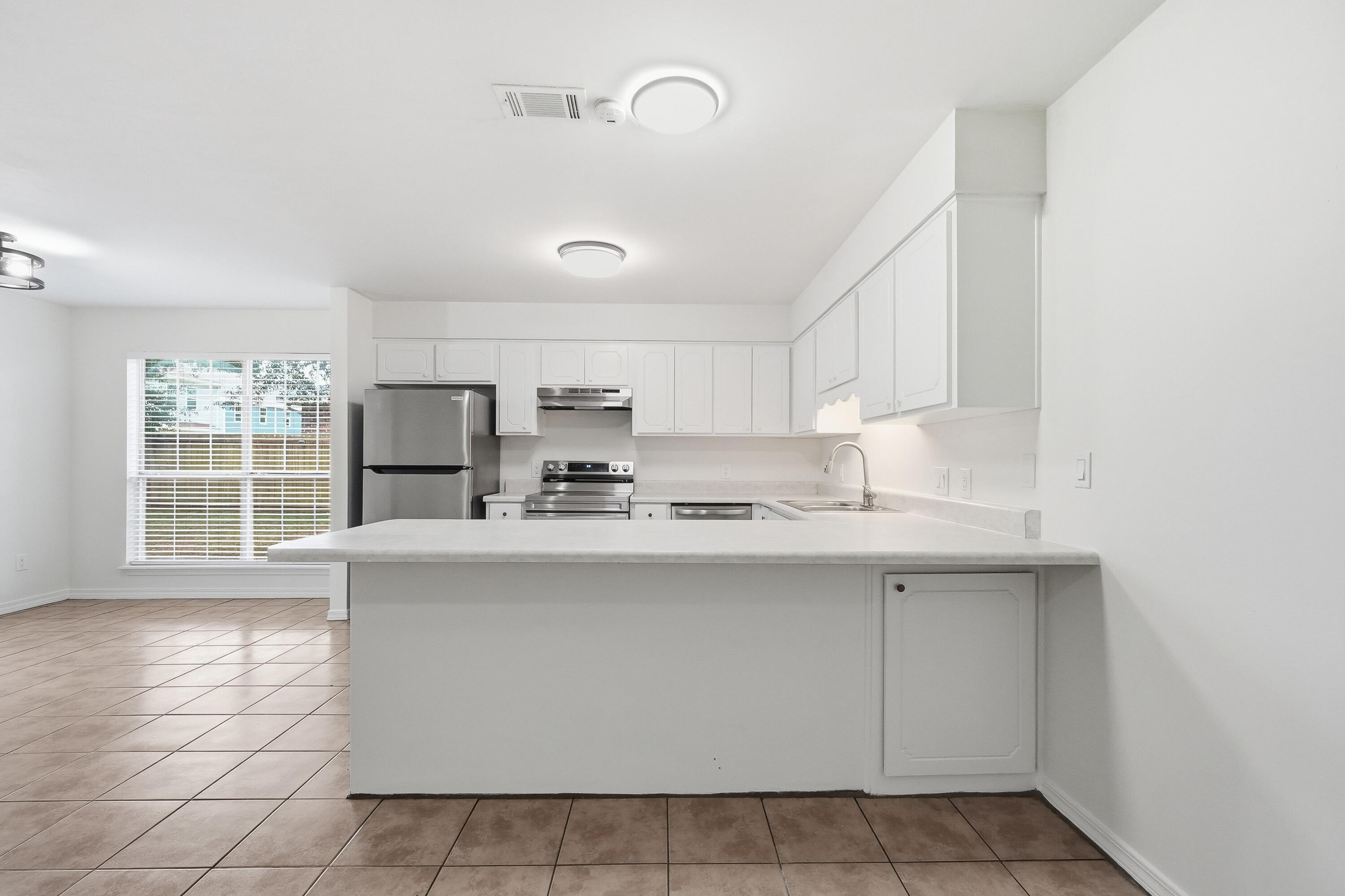 METES & BOUNDS - Residential Lease