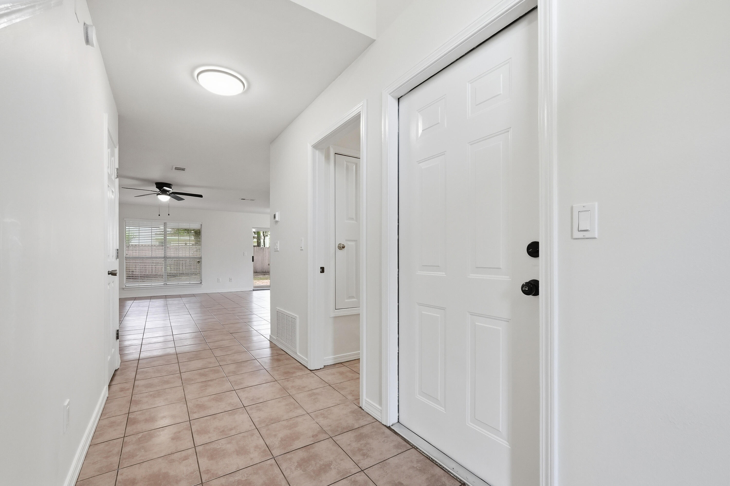 METES & BOUNDS - Residential Lease
