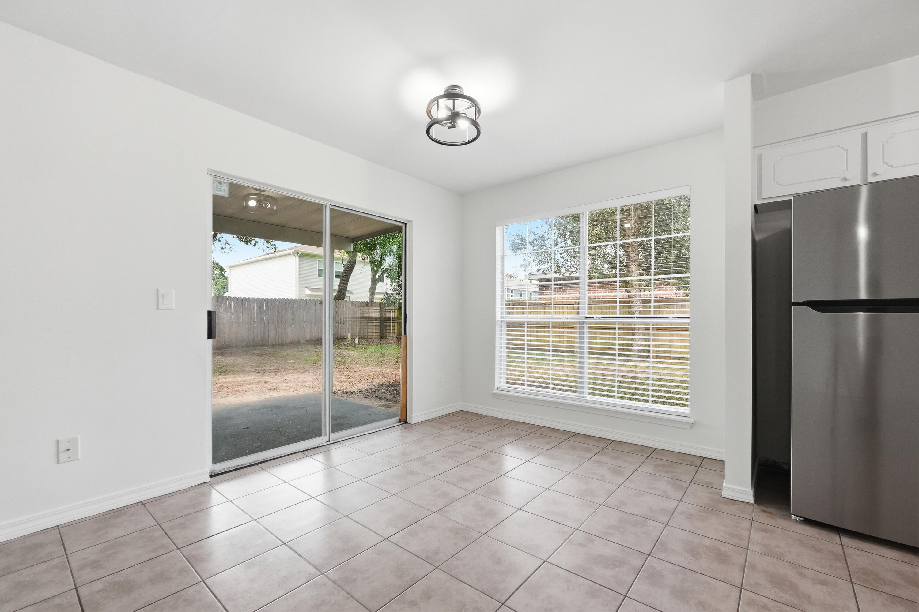 METES & BOUNDS - Residential Lease