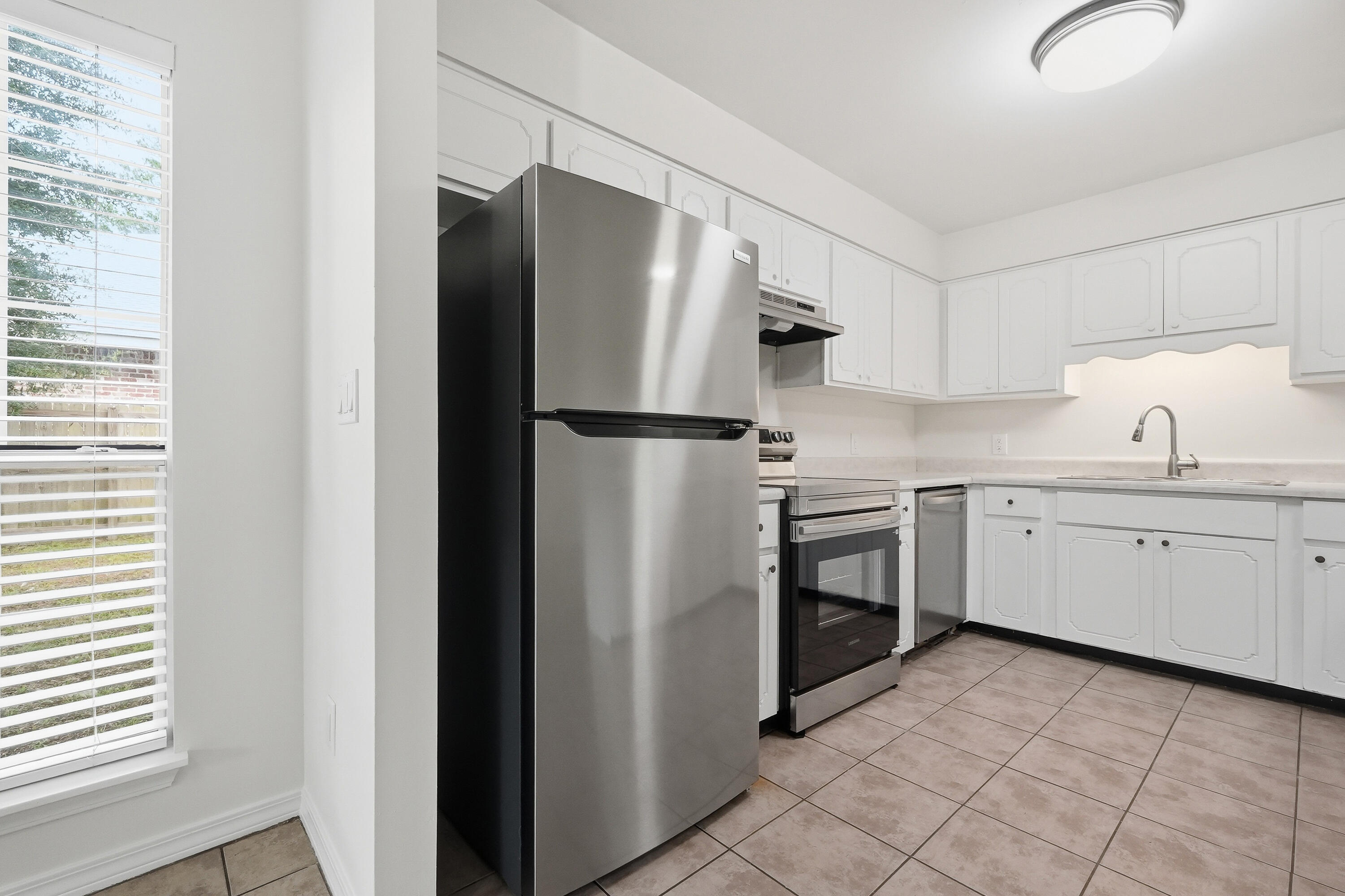 METES & BOUNDS - Residential Lease