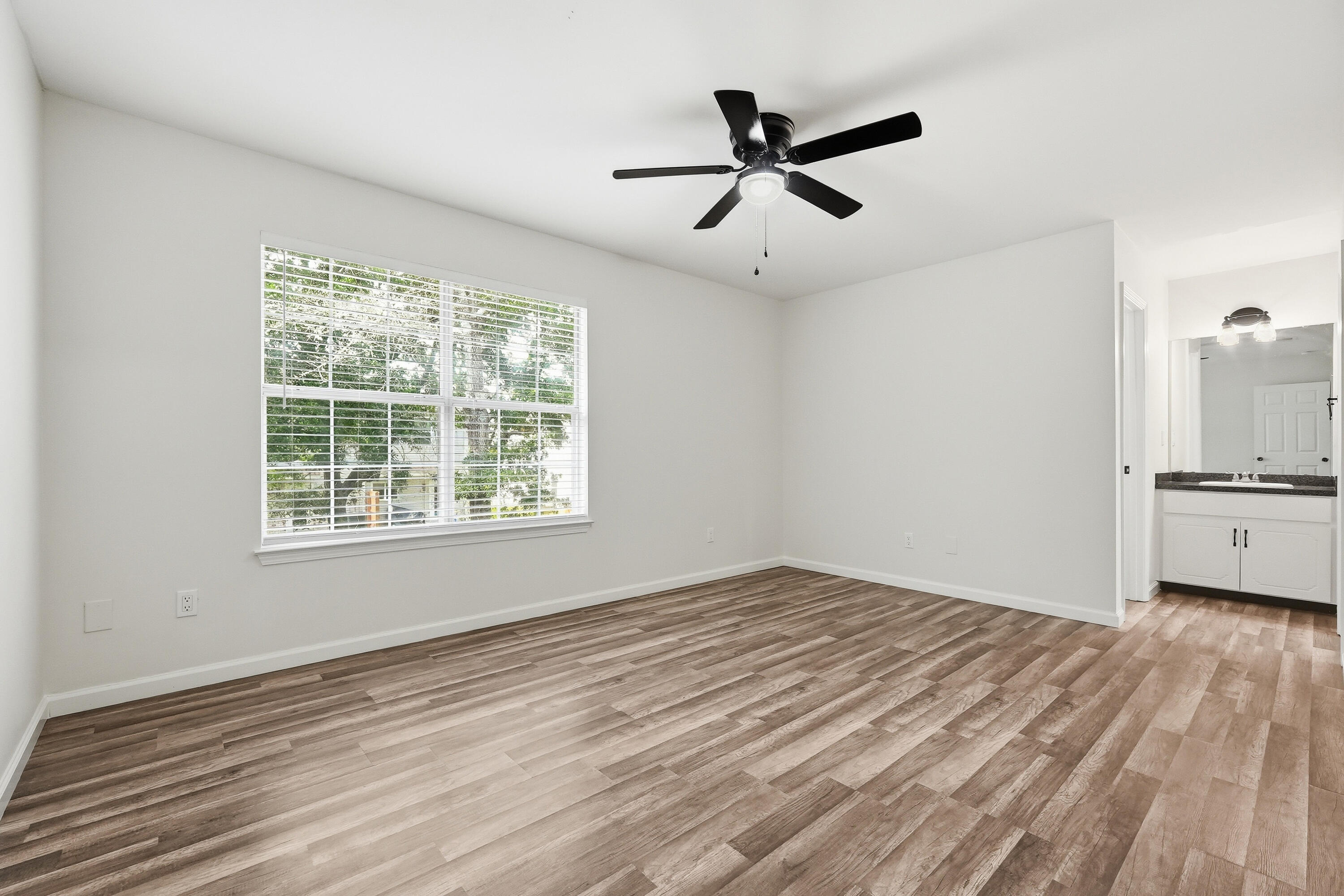 METES & BOUNDS - Residential Lease