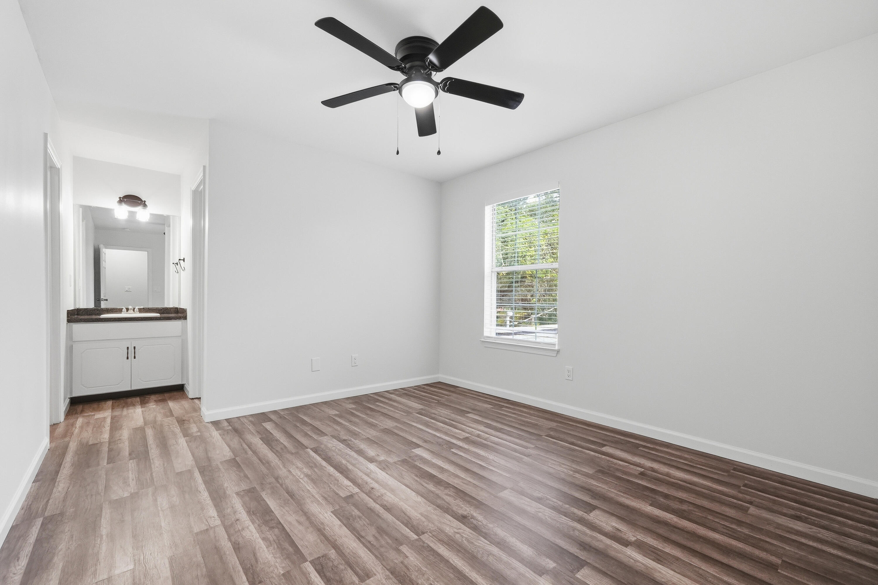 METES & BOUNDS - Residential Lease