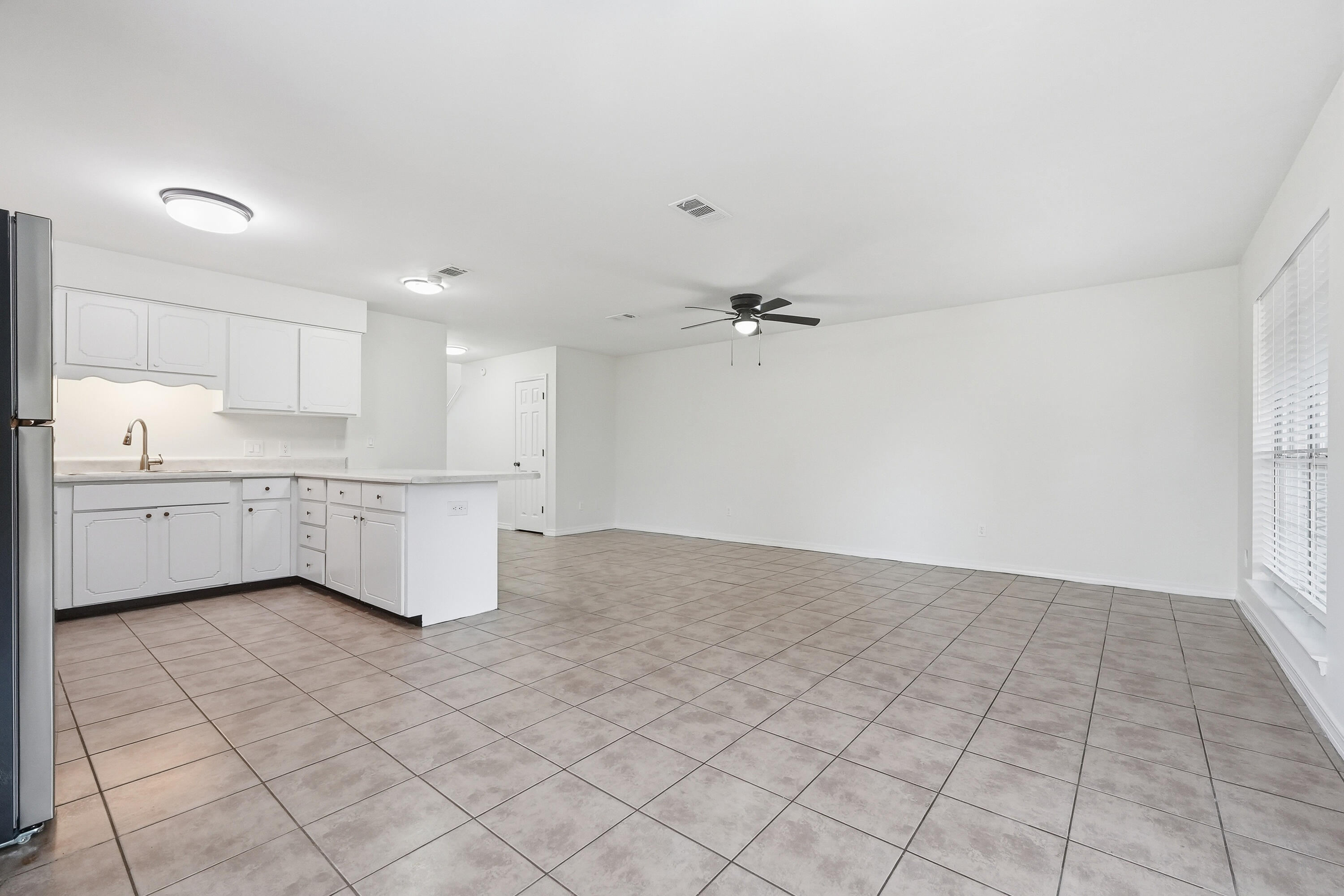 METES & BOUNDS - Residential Lease