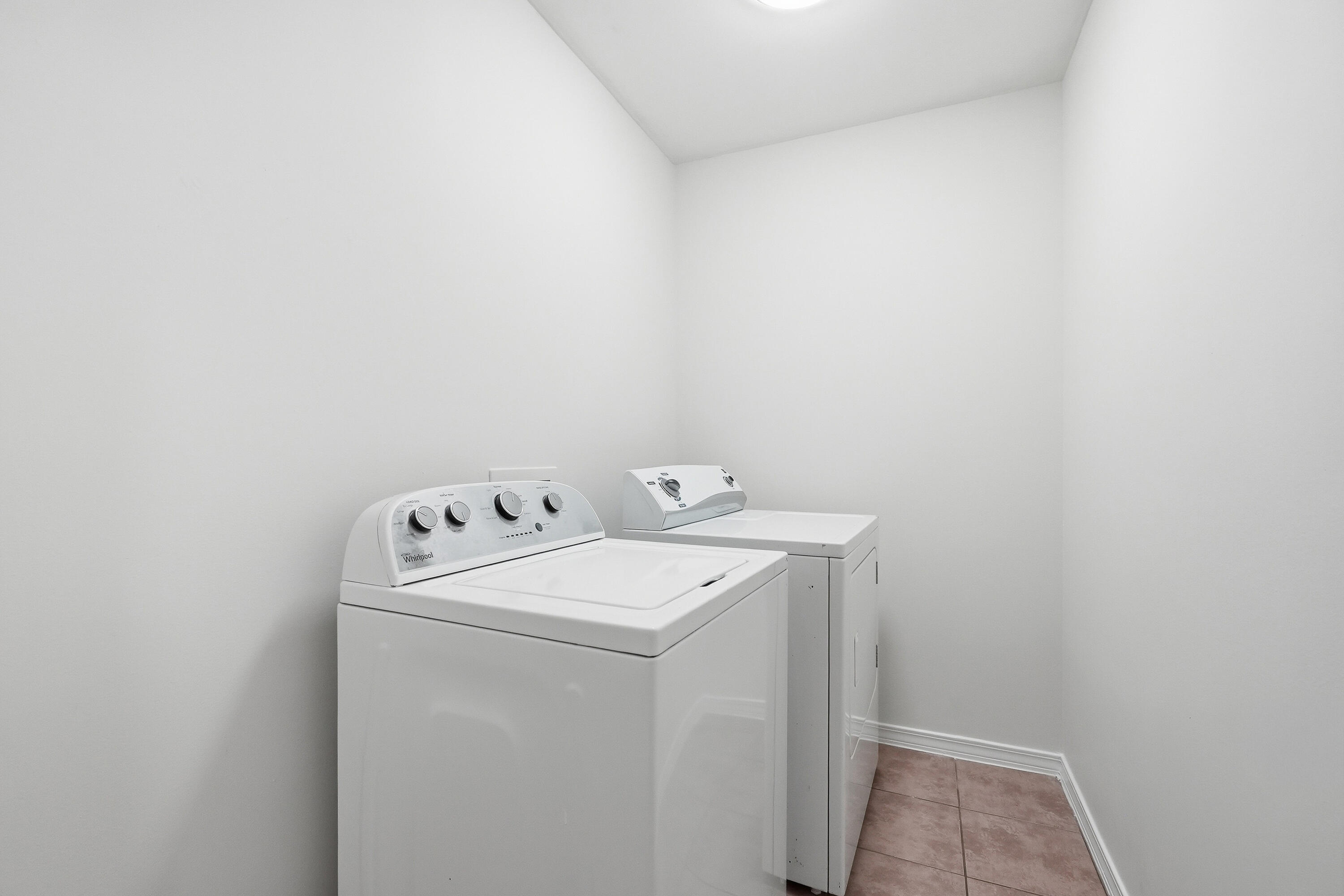 METES & BOUNDS - Residential Lease