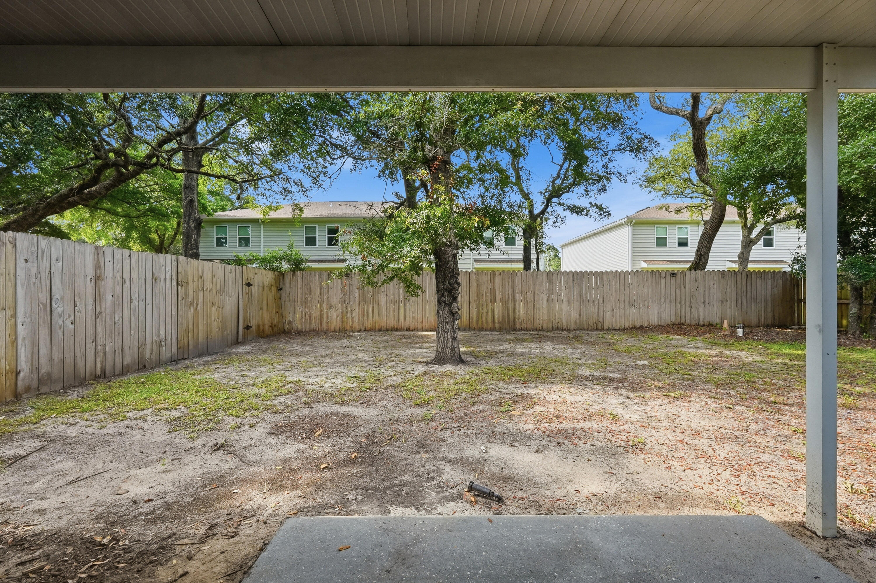 METES & BOUNDS - Residential Lease