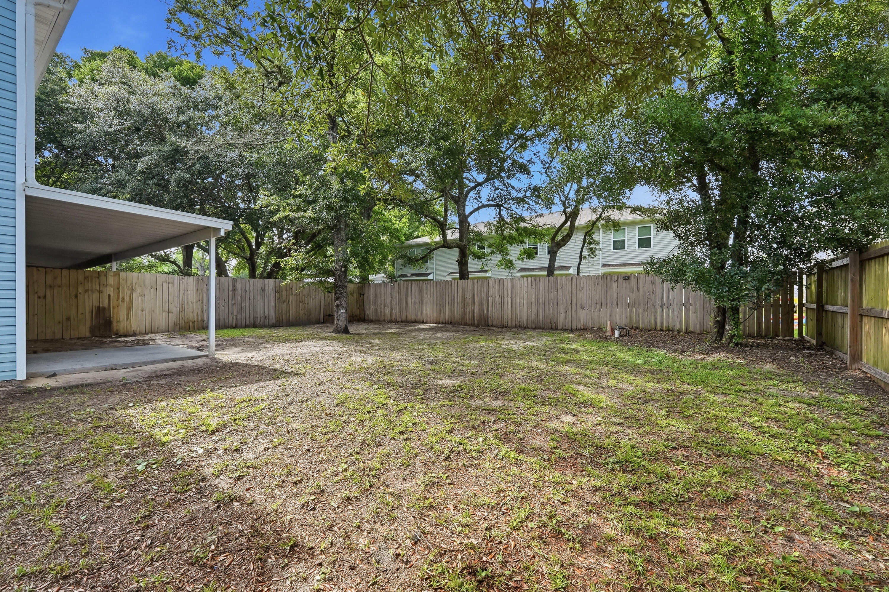 METES & BOUNDS - Residential Lease