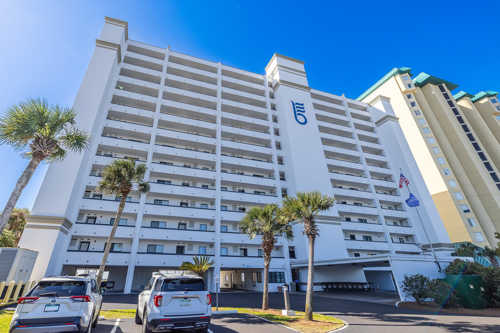 BREAKERS EAST - Residential