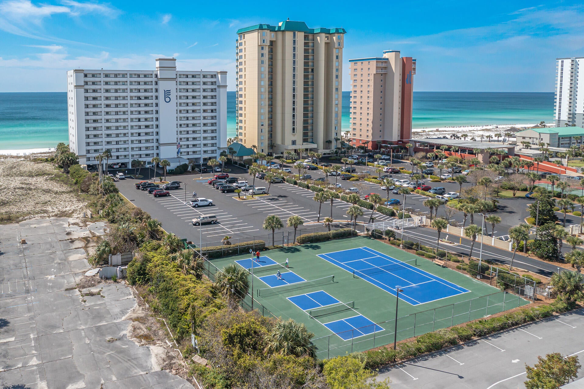BREAKERS EAST - Residential