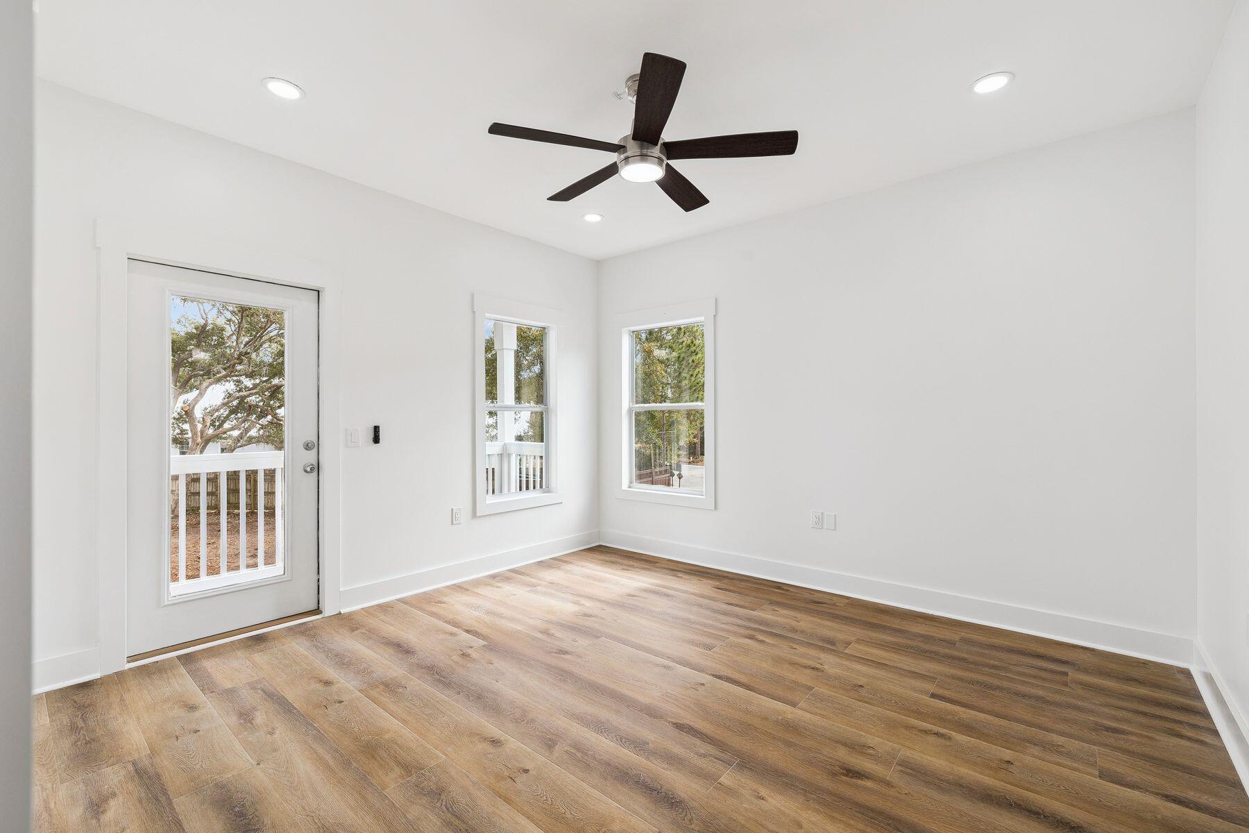 PINE TRACE - Residential