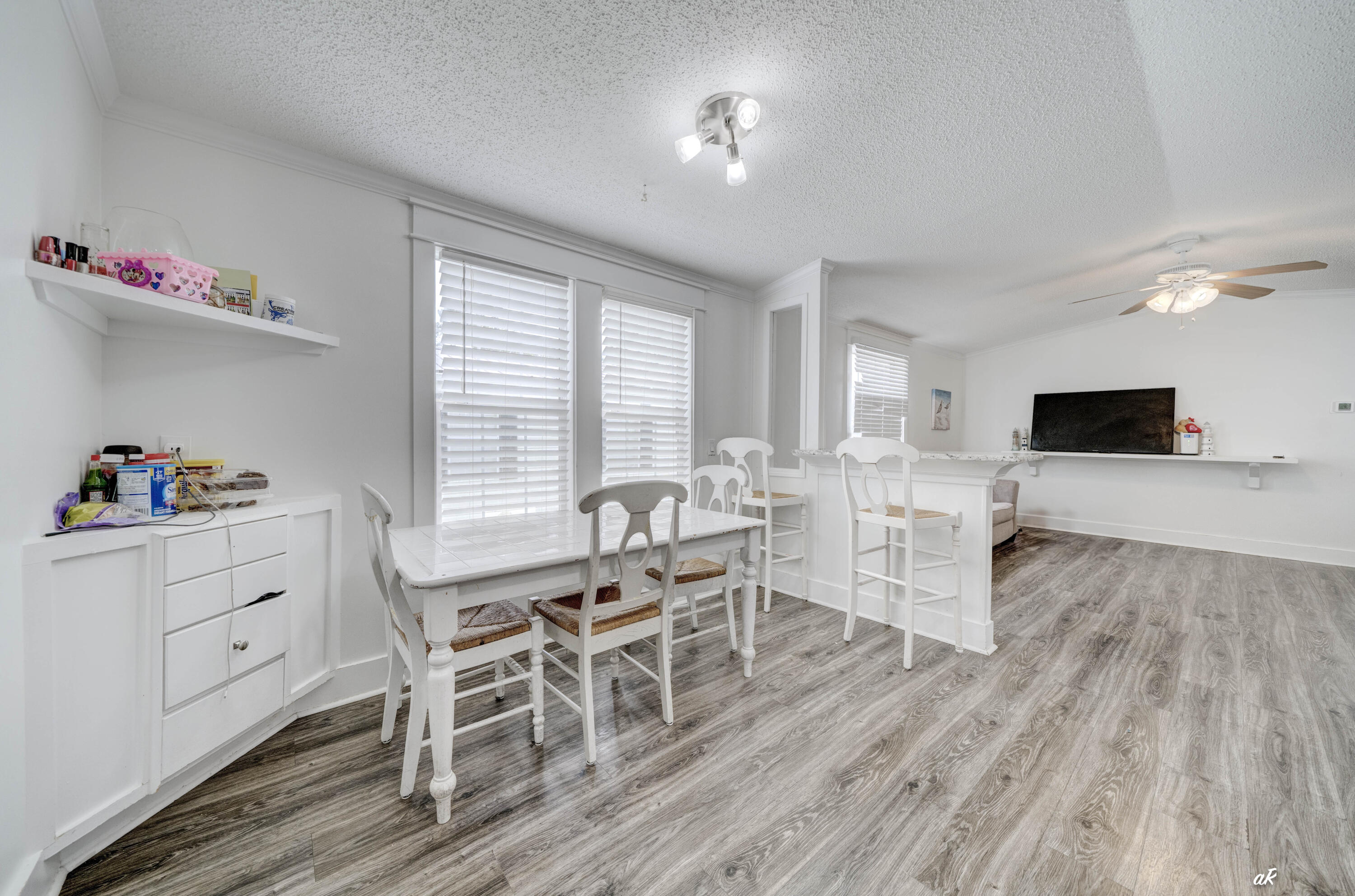 THE PINES - Residential