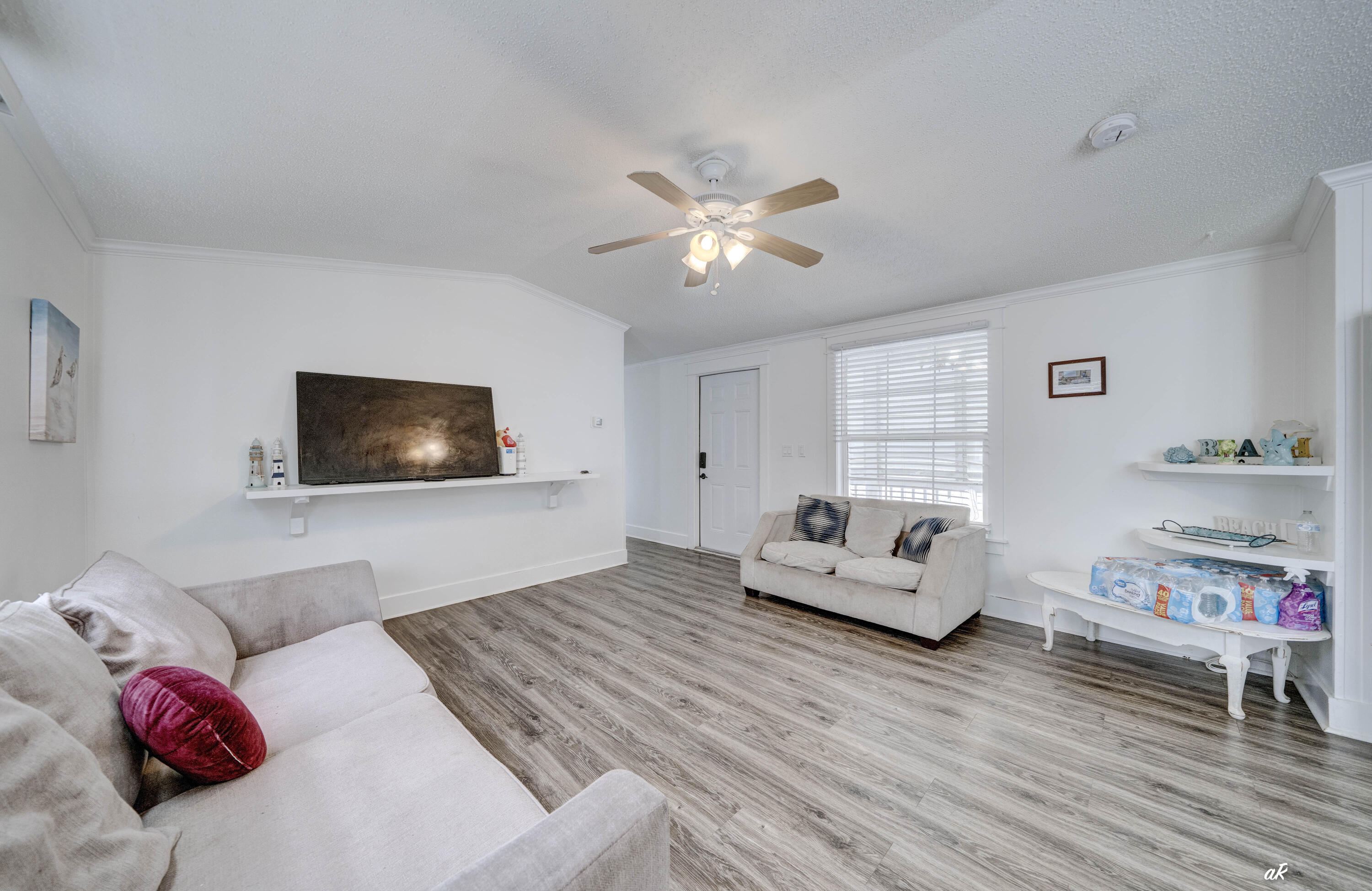 THE PINES - Residential