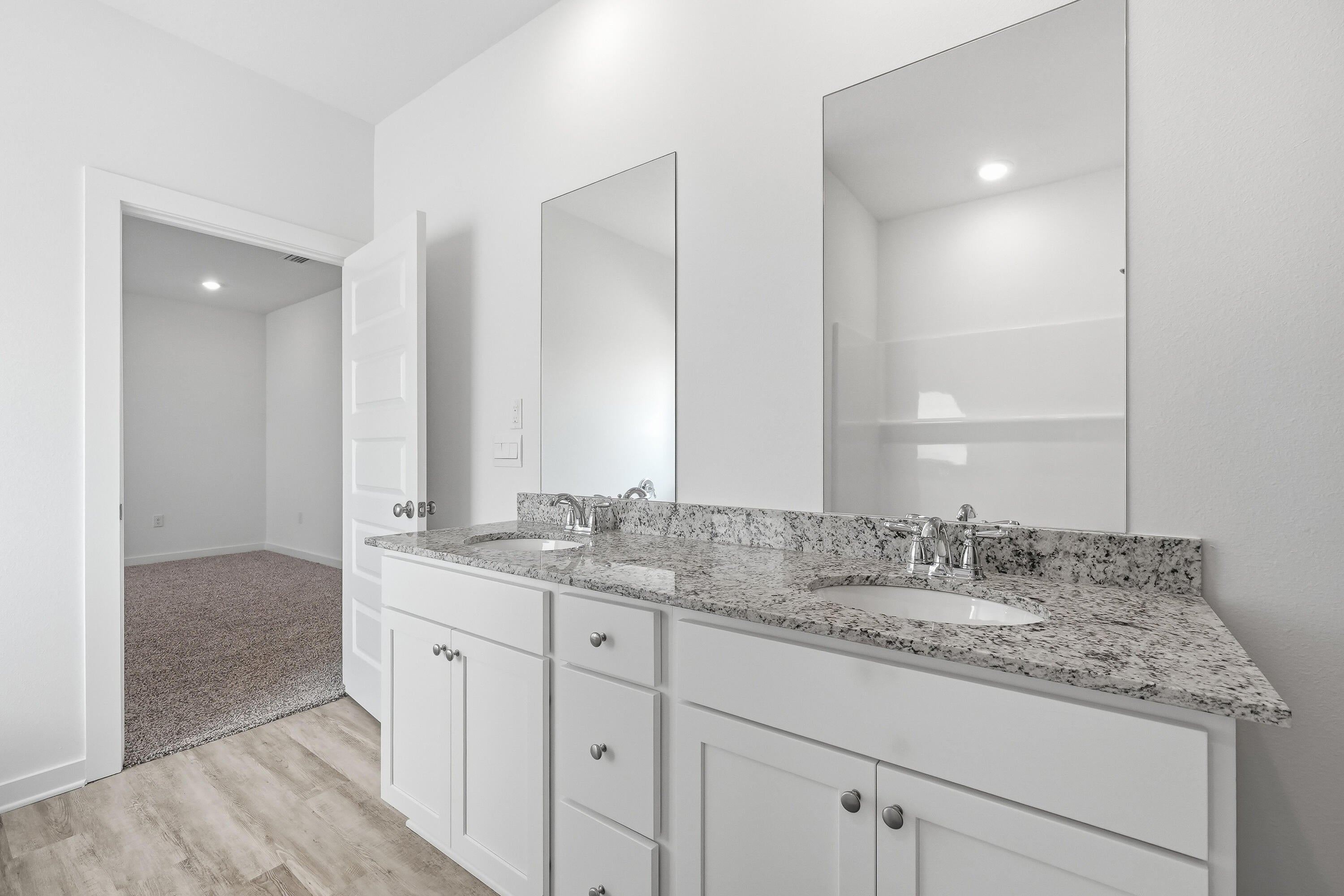 Owl's Head East - Residential Lease