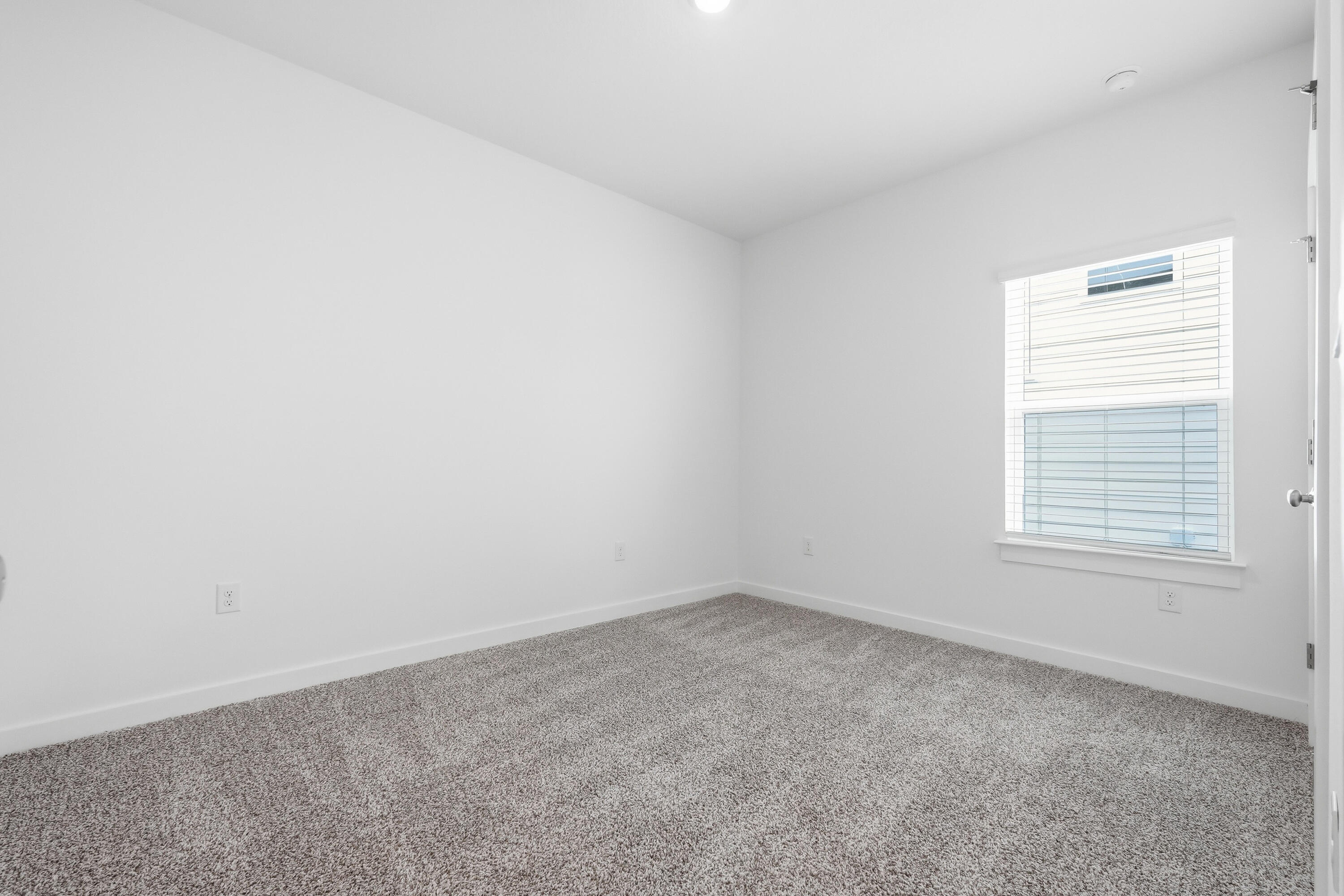 Owl's Head East - Residential Lease
