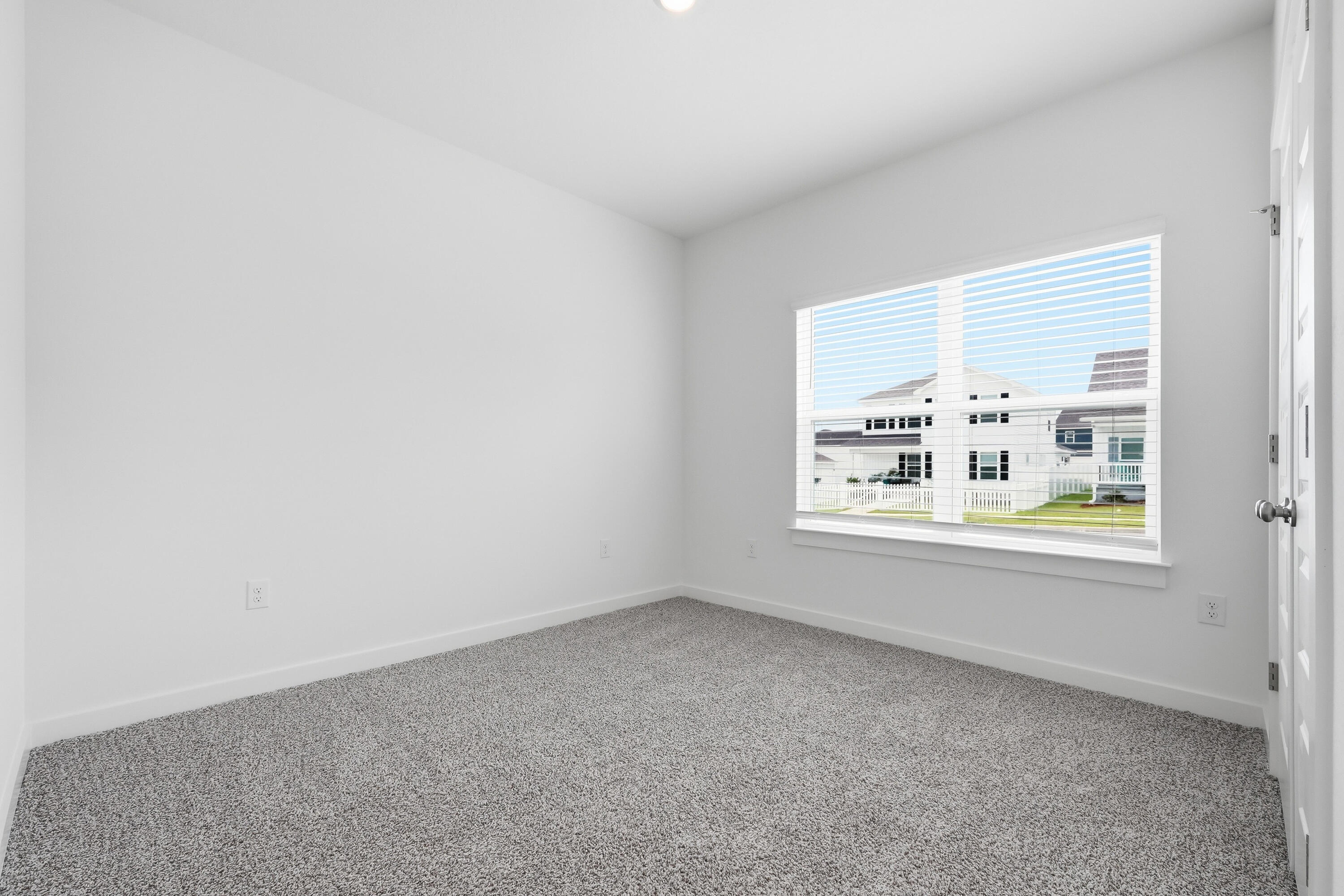 Owl's Head East - Residential Lease