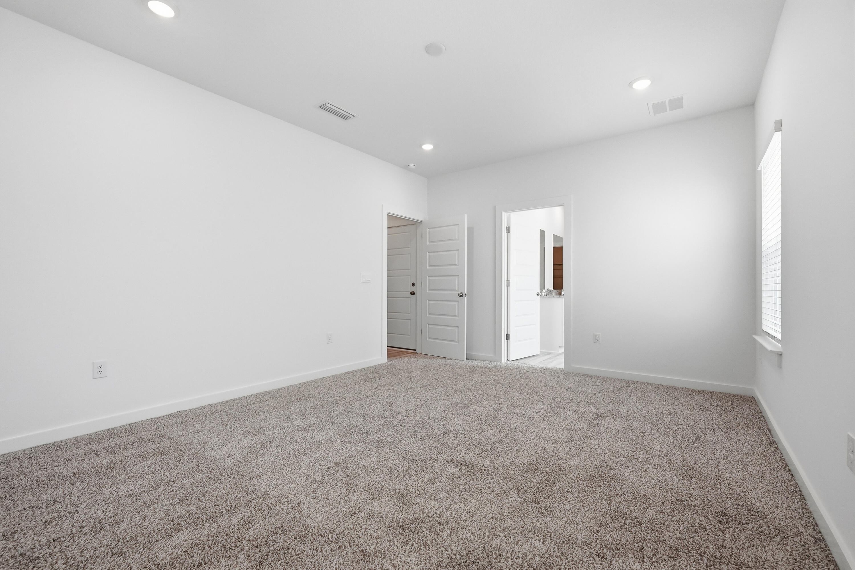 Owl's Head East - Residential Lease