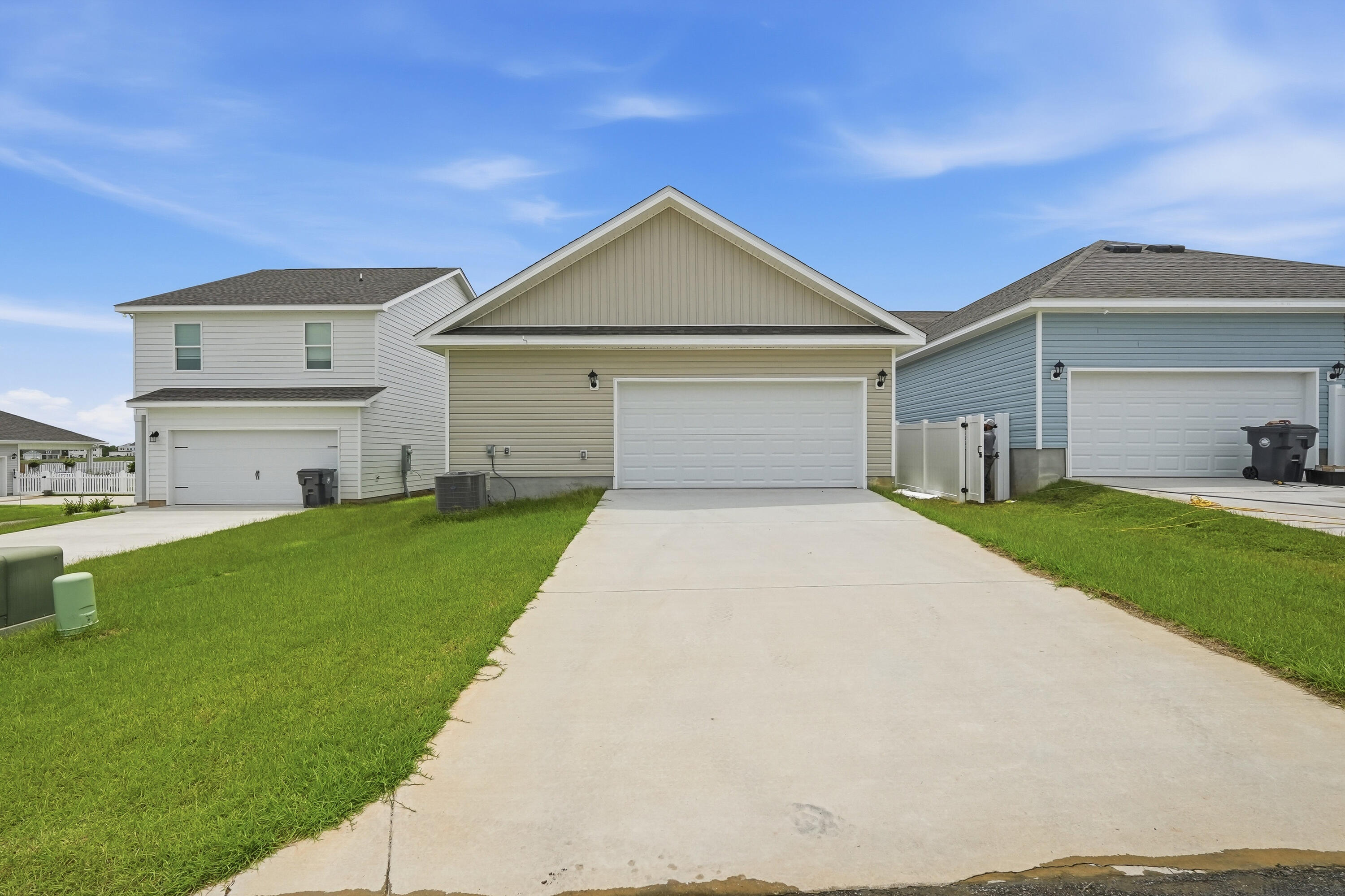 Owl's Head East - Residential Lease