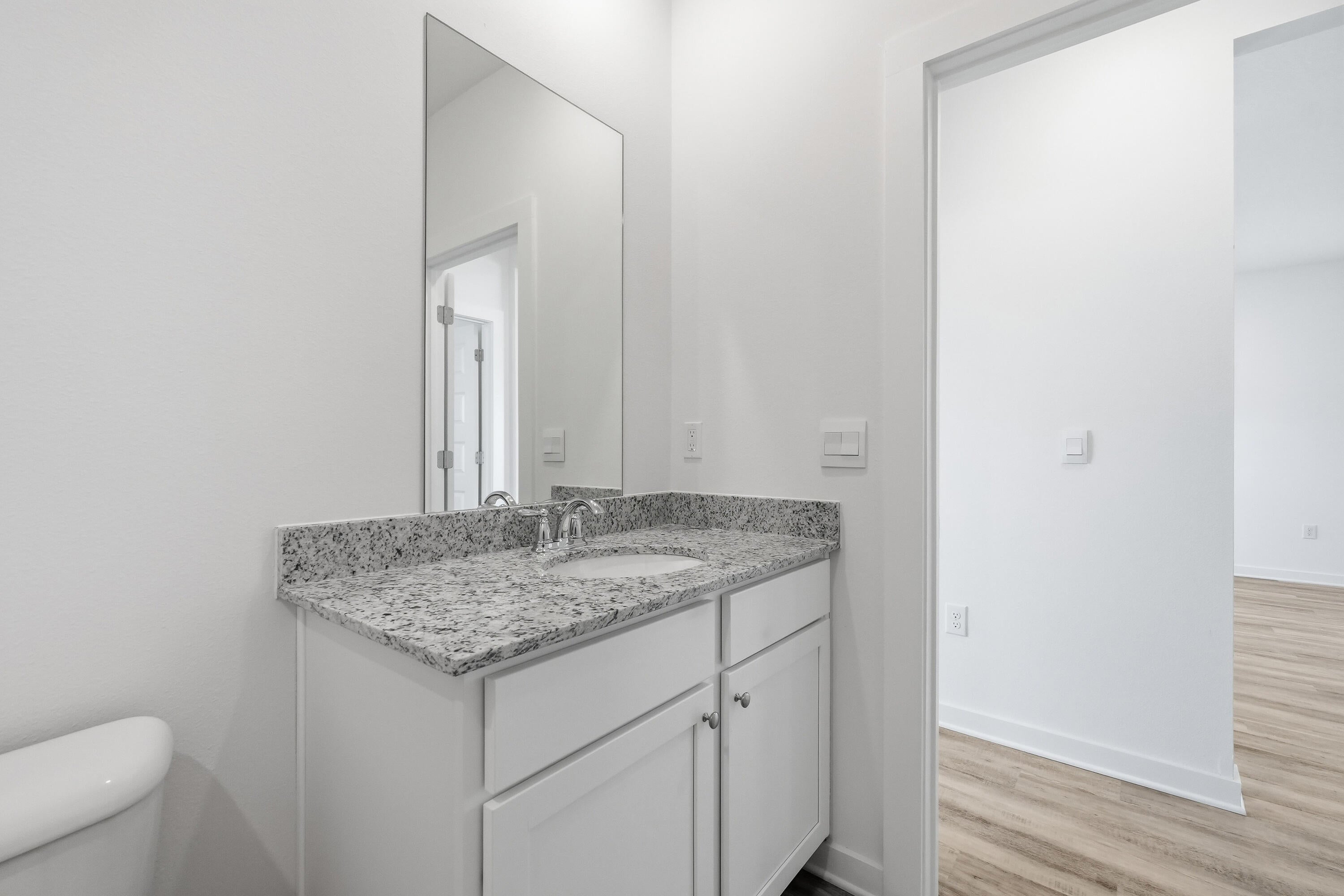 Owl's Head East - Residential Lease