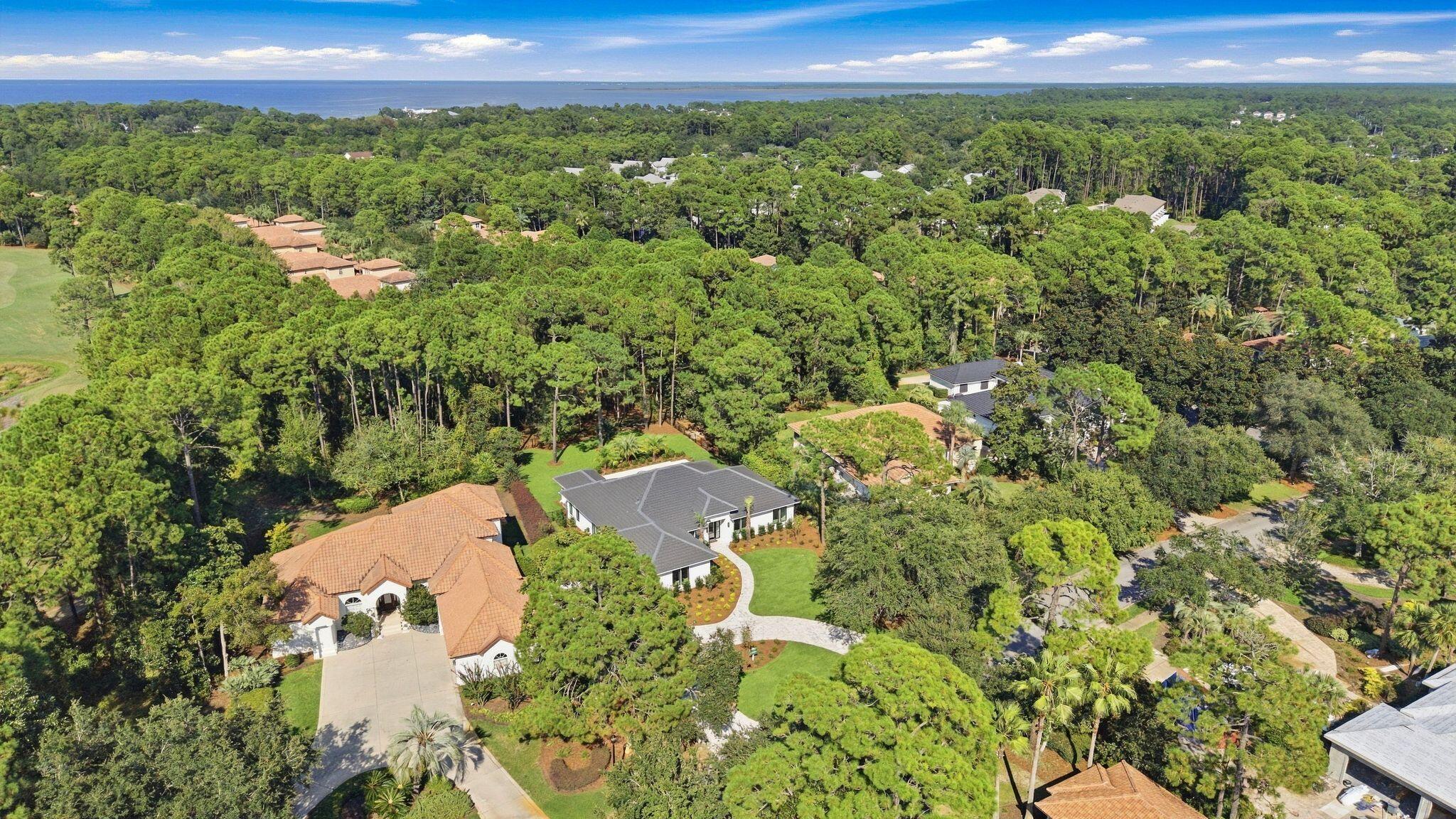 BAYTOWNE AVE EAST - Residential
