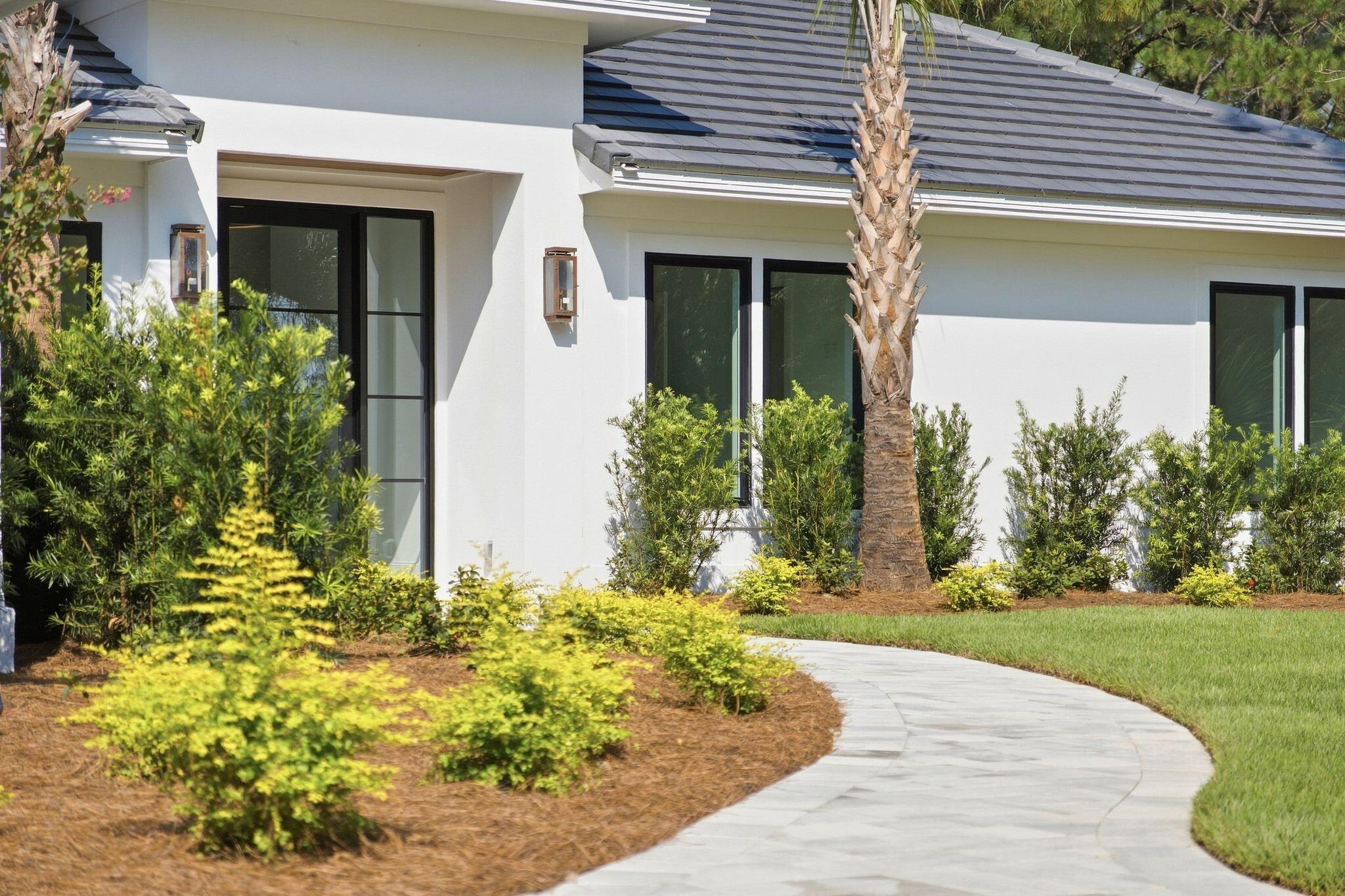 BAYTOWNE AVE EAST - Residential