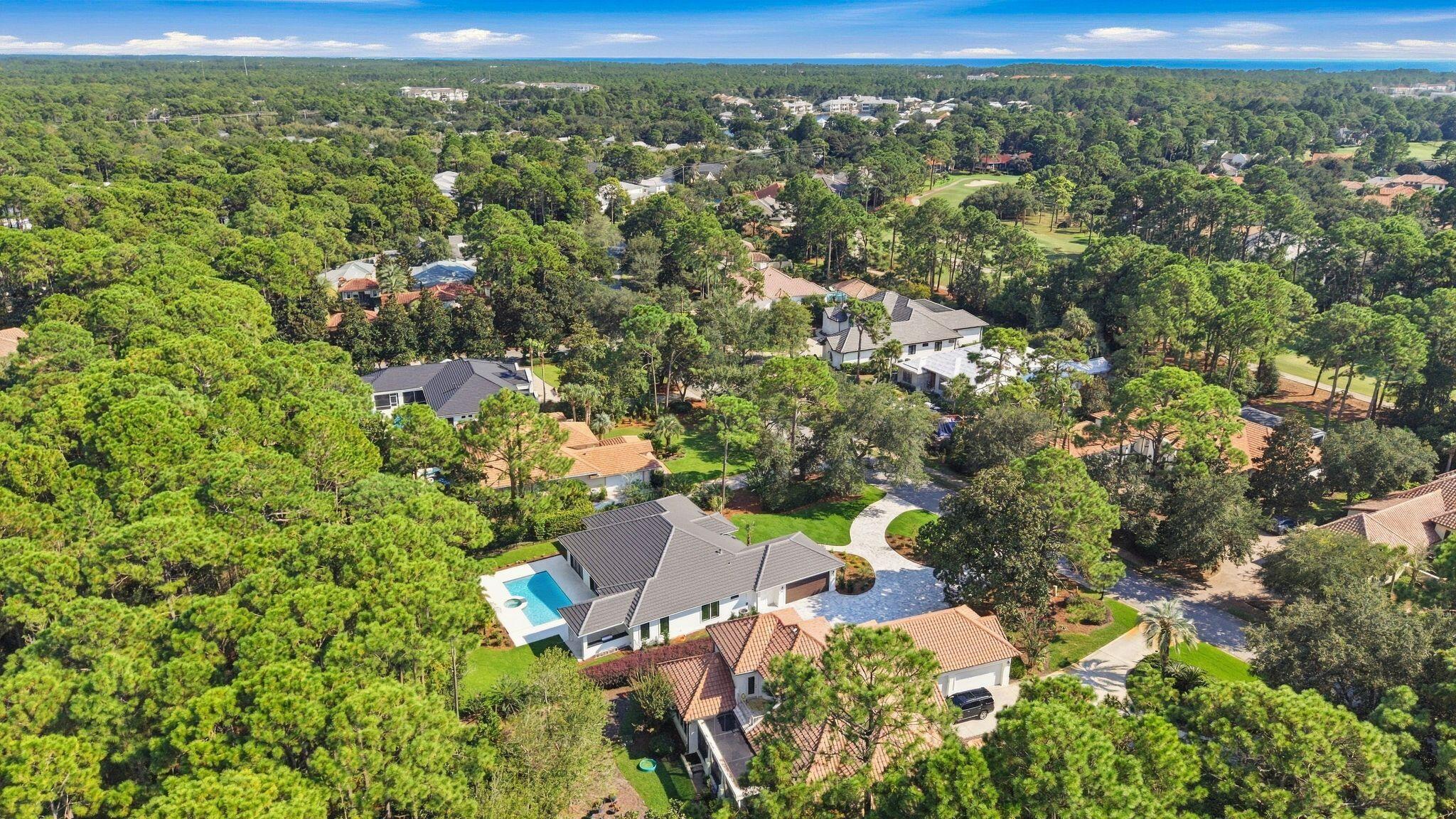 BAYTOWNE AVE EAST - Residential