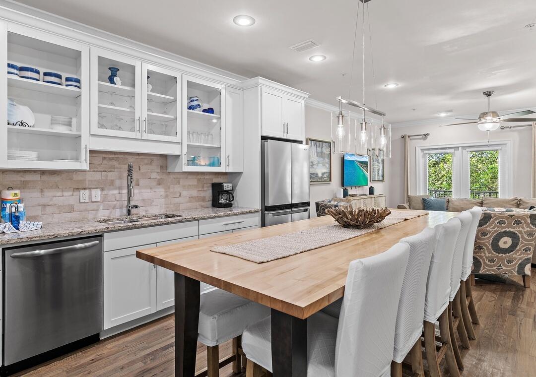 DRIFTWOOD DRIVE TOWNHOMES - Residential