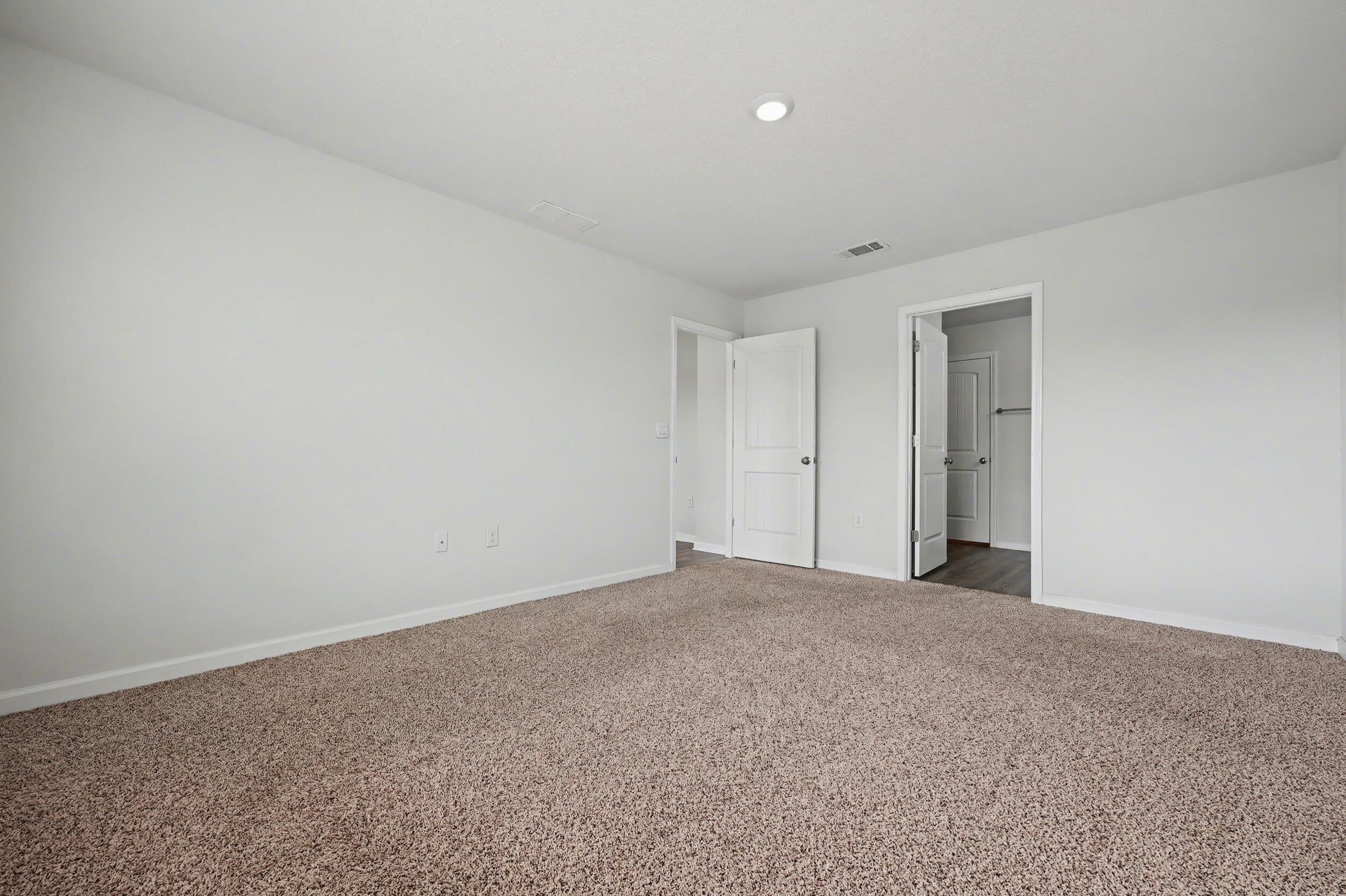 LAKERIDGE EST - Residential
