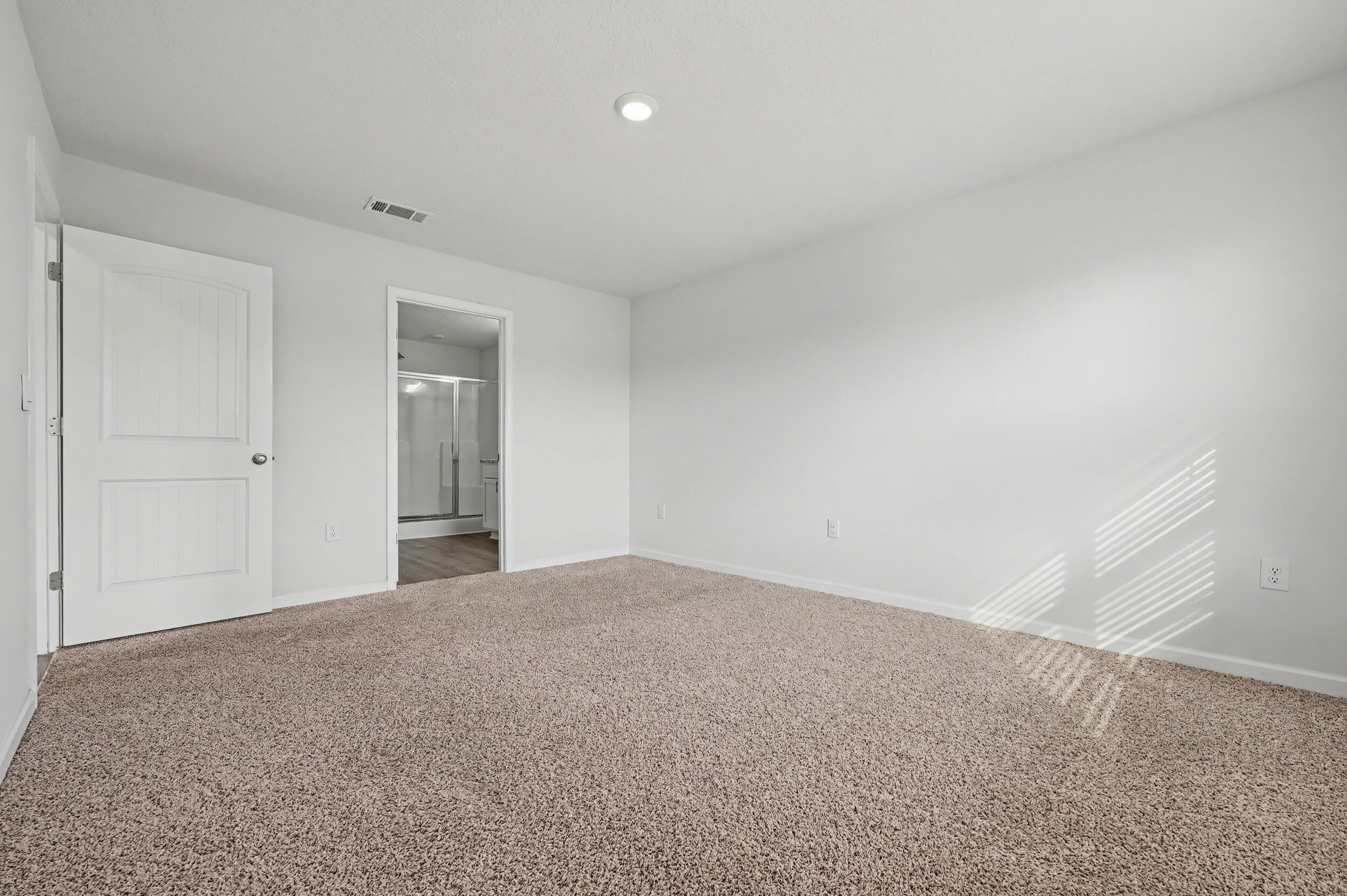 LAKERIDGE EST - Residential
