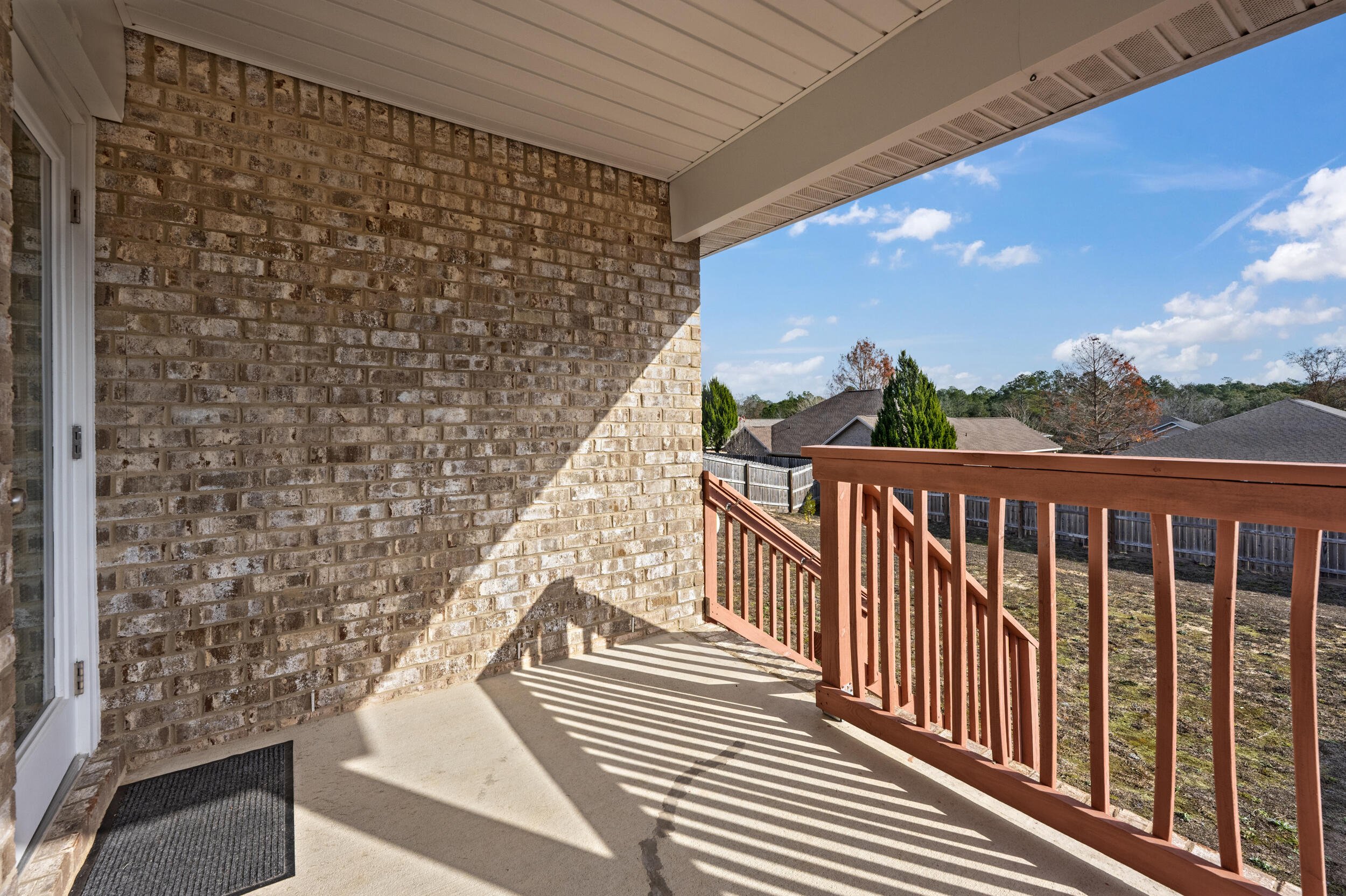 LAKERIDGE EST - Residential