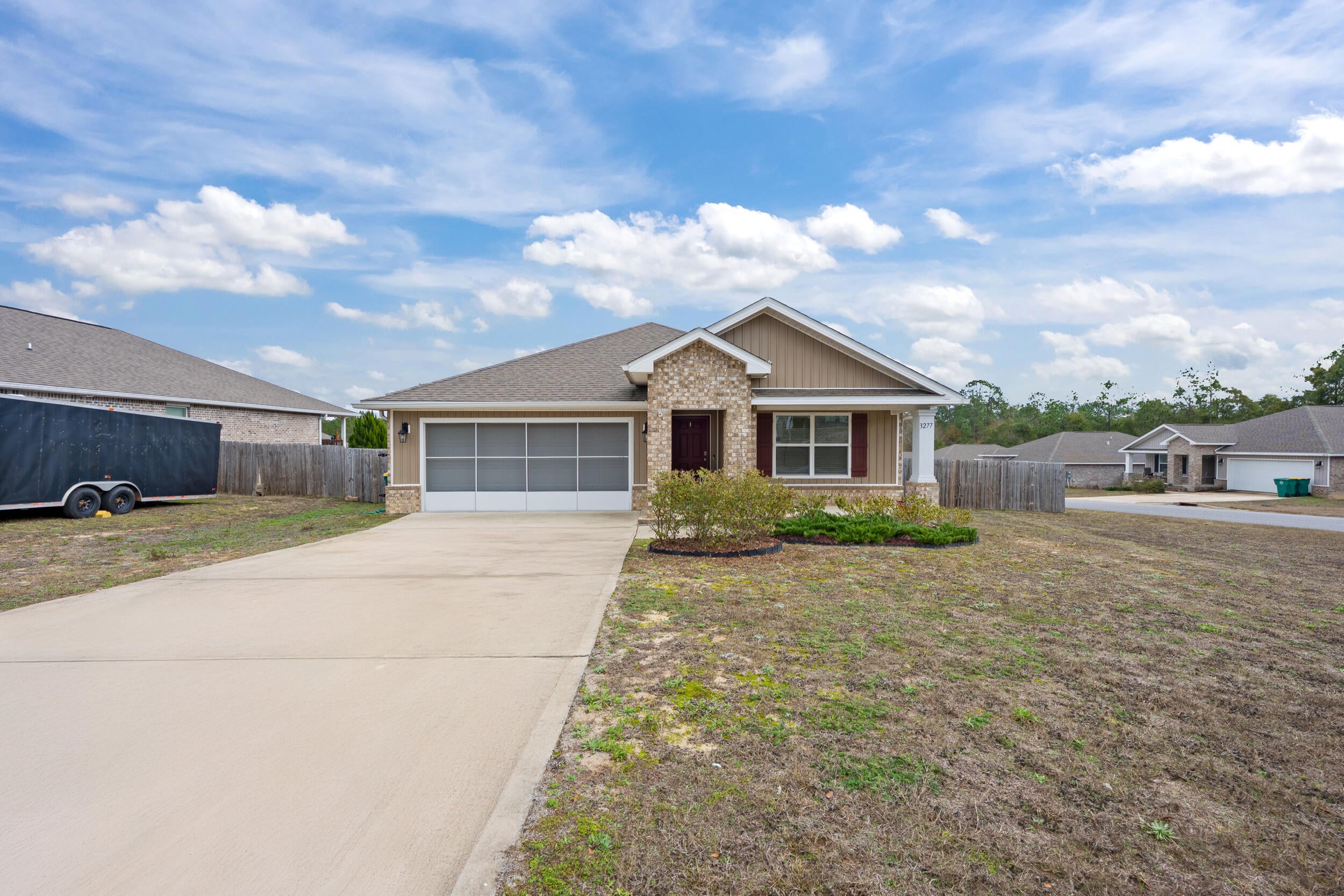 LAKERIDGE EST - Residential