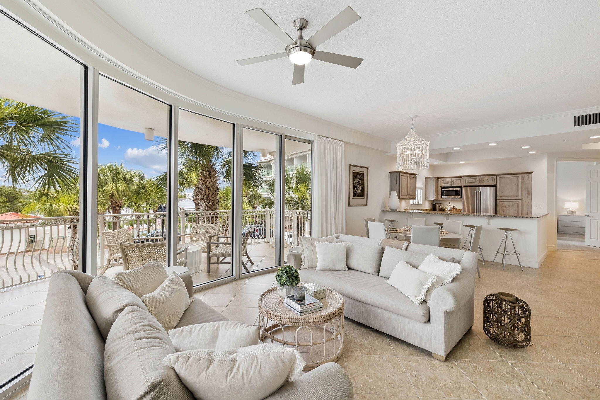 ALEXANDER AT PALM COURT - Residential