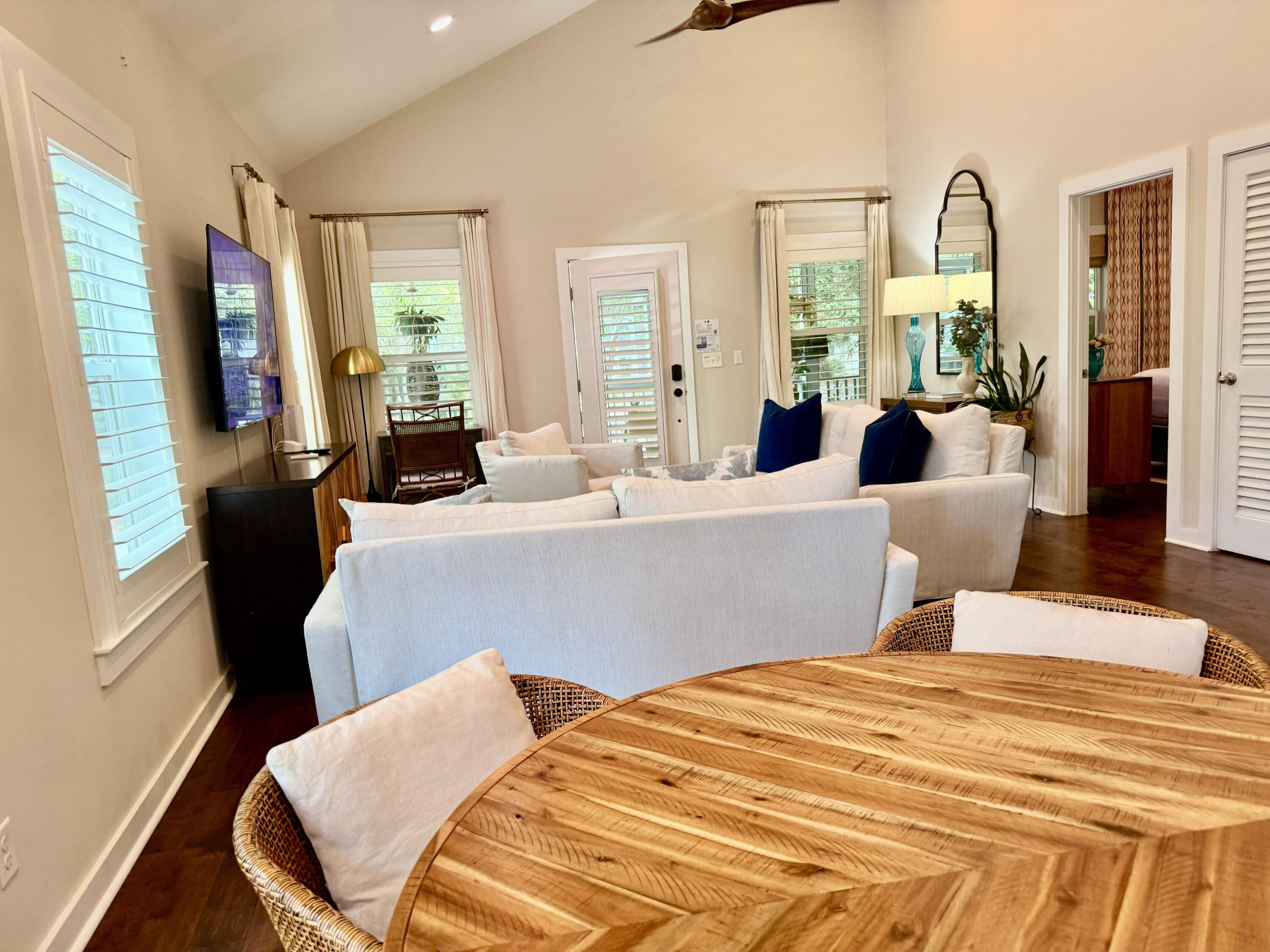 GROVE BY THE SEA - Residential
