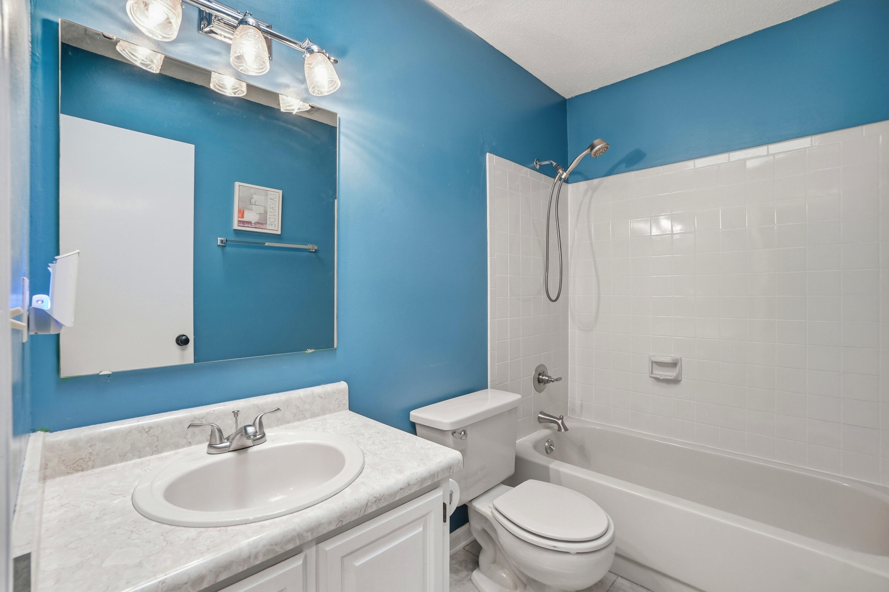 COUNTRYVIEW ESTATES 1ST ADDN - Residential