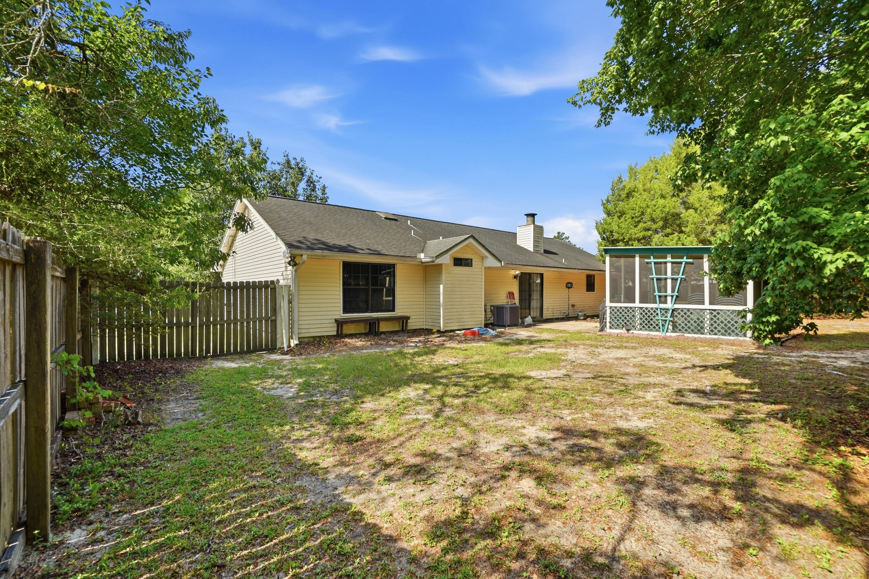 COUNTRYVIEW ESTATES 1ST ADDN - Residential