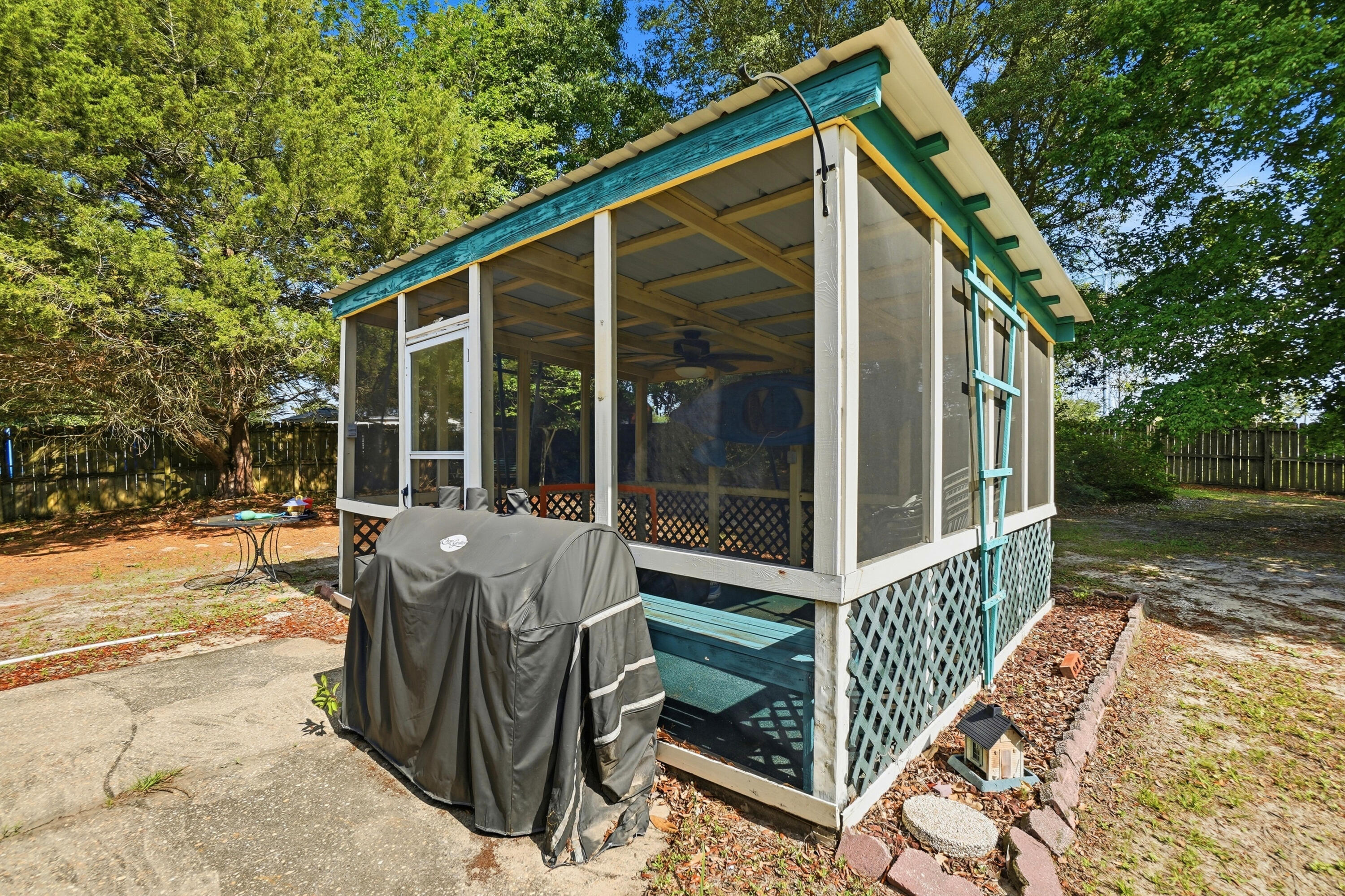 COUNTRYVIEW ESTATES 1ST ADDN - Residential